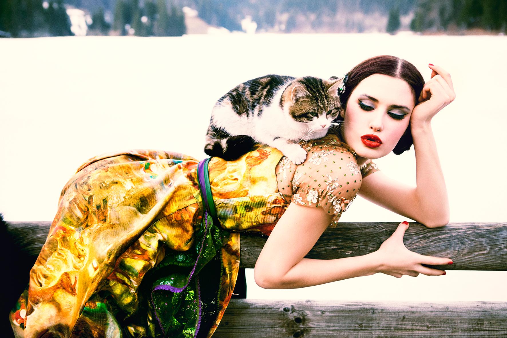 Cat on the back - Heimat, Fine Art Photography, 2015