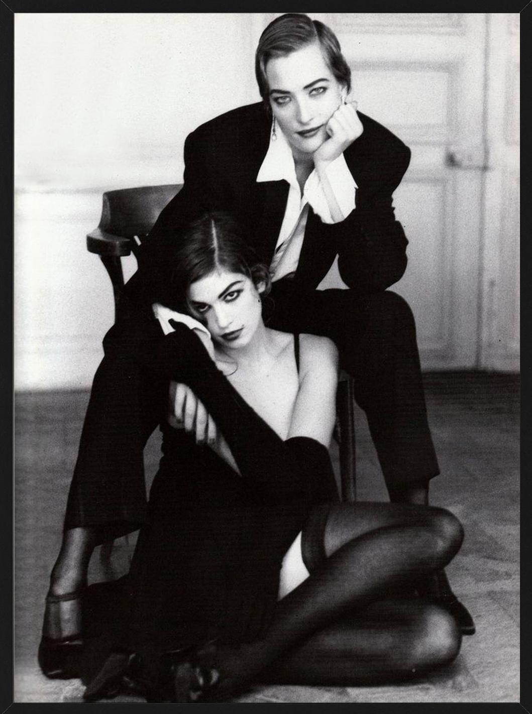 Cindy Crawford und Tatjana Patitz II, Vogue Italia – FIne Art Photography, 1990 (Schwarz), Figurative Photograph, von Ellen von Unwerth