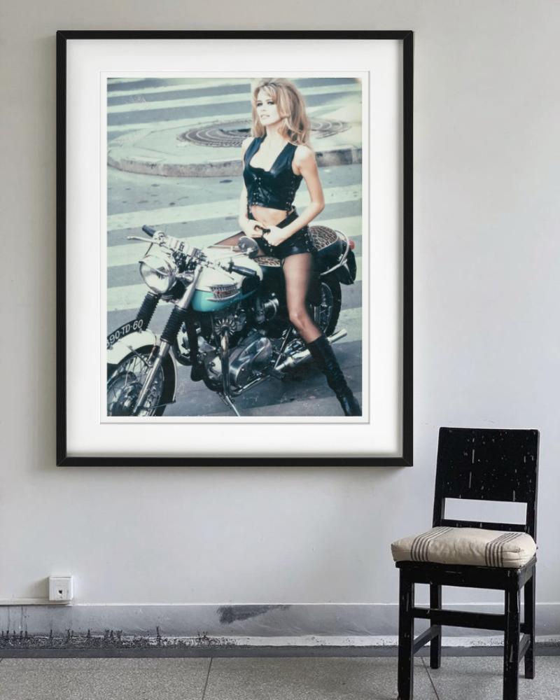 Claudia Schiffers - Hells Angels, Vélo Polaroid, Photographie Fine Art, 1989 en vente 1