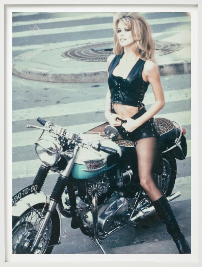 Claudia Schiffers - Hells Angels, Vélo Polaroid, Photographie Fine Art, 1989 en vente 6
