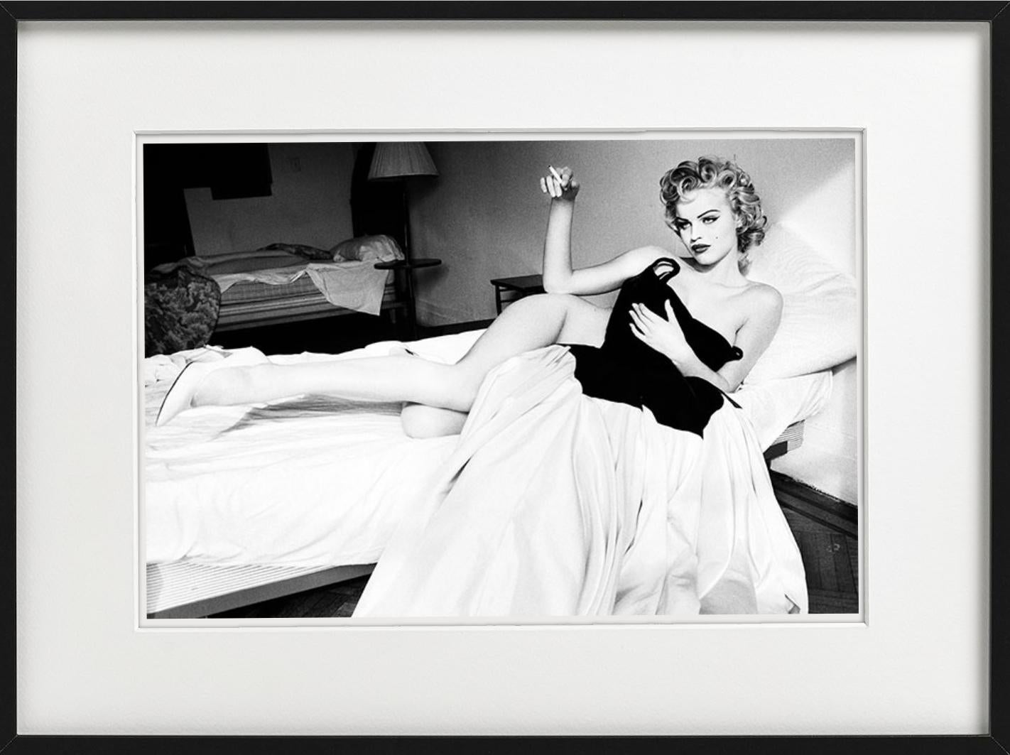 Eva Herzigova, Smoking in Bed - nude Model smoking, fine art photography, 1994 - Contemporary Photograph by Ellen von Unwerth