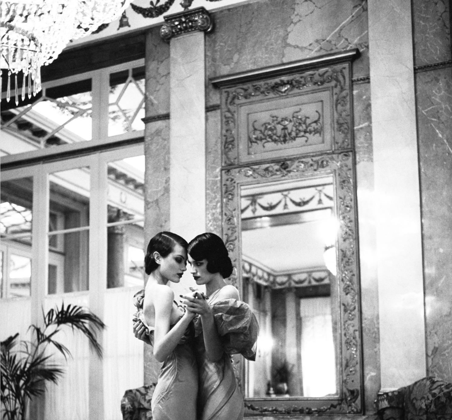 Galliano, Paris (Zeitgenössisch), Photograph, von Ellen von Unwerth