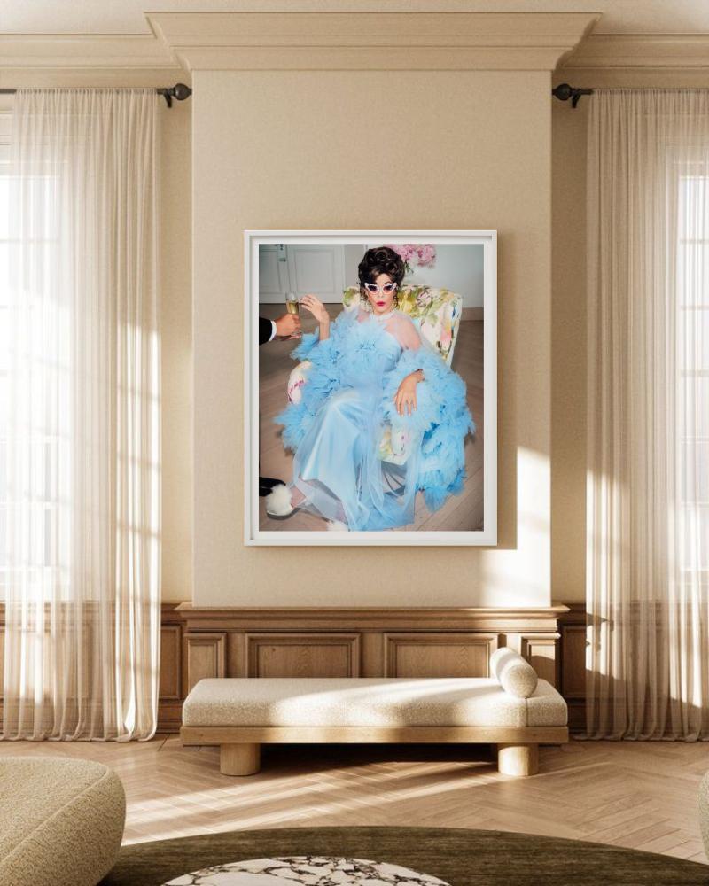 Harpers Bazaar Arabia, Joan Collins, photographie d'art en vente 5
