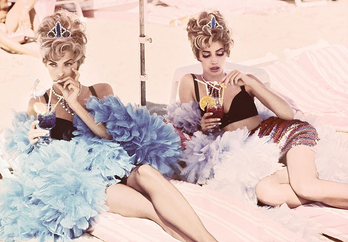 Ellen von Unwerth Color Photograph – Intermission, Linda Evangelista & Christy Turlington, Cannes