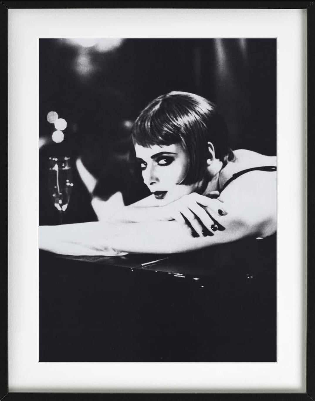 Isabella Rossellini, Portrait - Fine Art Photography, 1992 For Sale 1