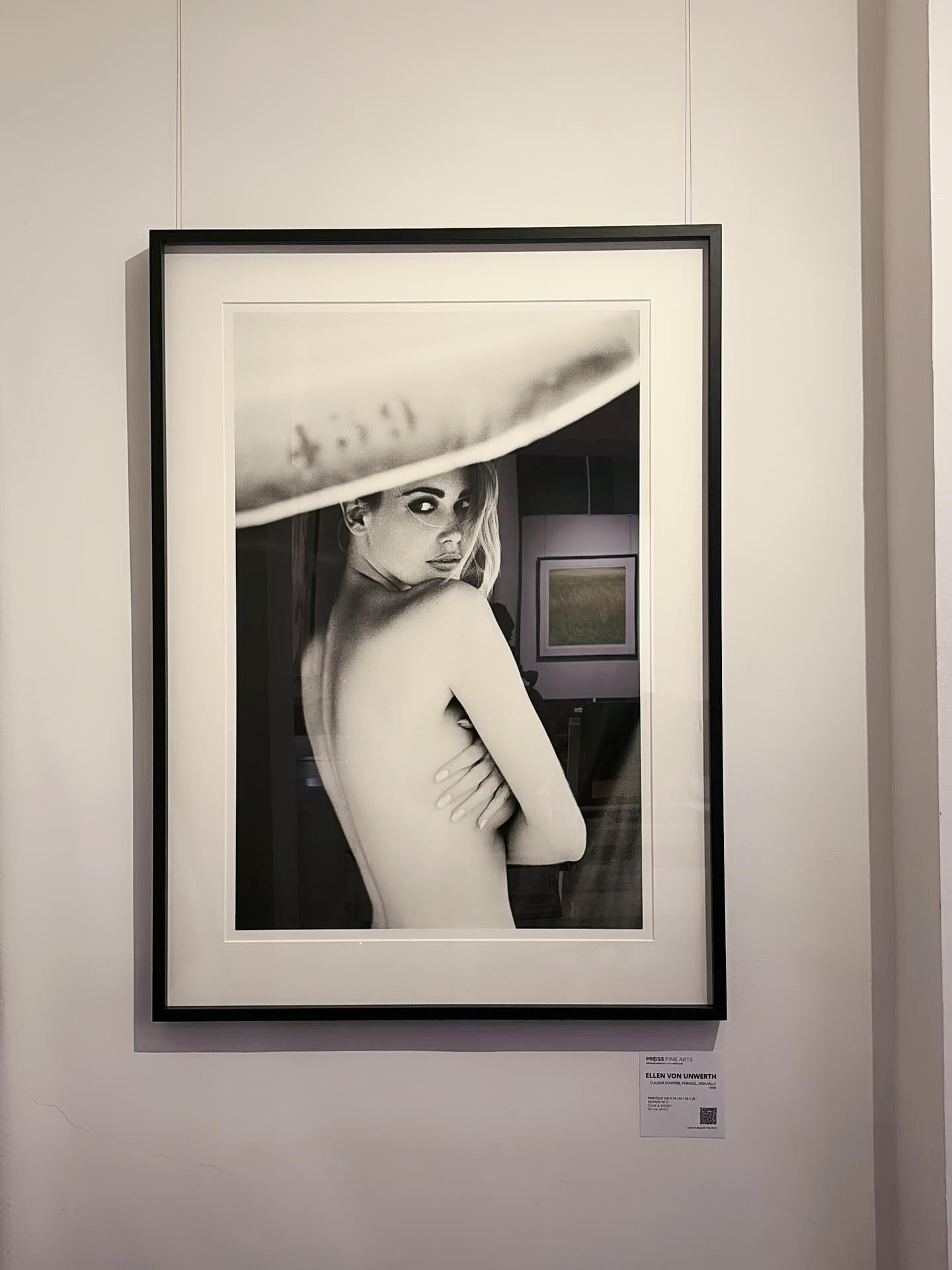 Parasol - Nude Portrait of Topmodel Claudia Schiffer, Fine Art Photography, 1990 For Sale 2