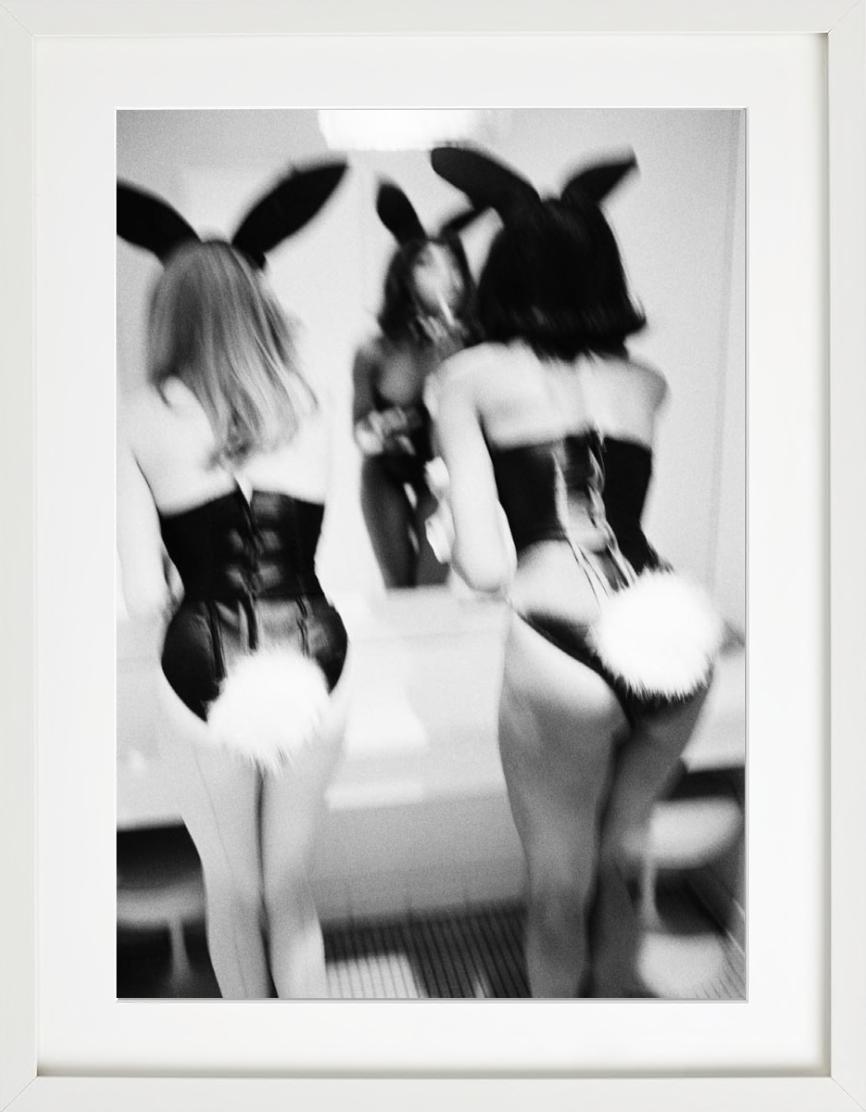 Playboy Bunnies, NYC - Models in front of a mirror, fine art photography, 1995 - Photograph by Ellen von Unwerth