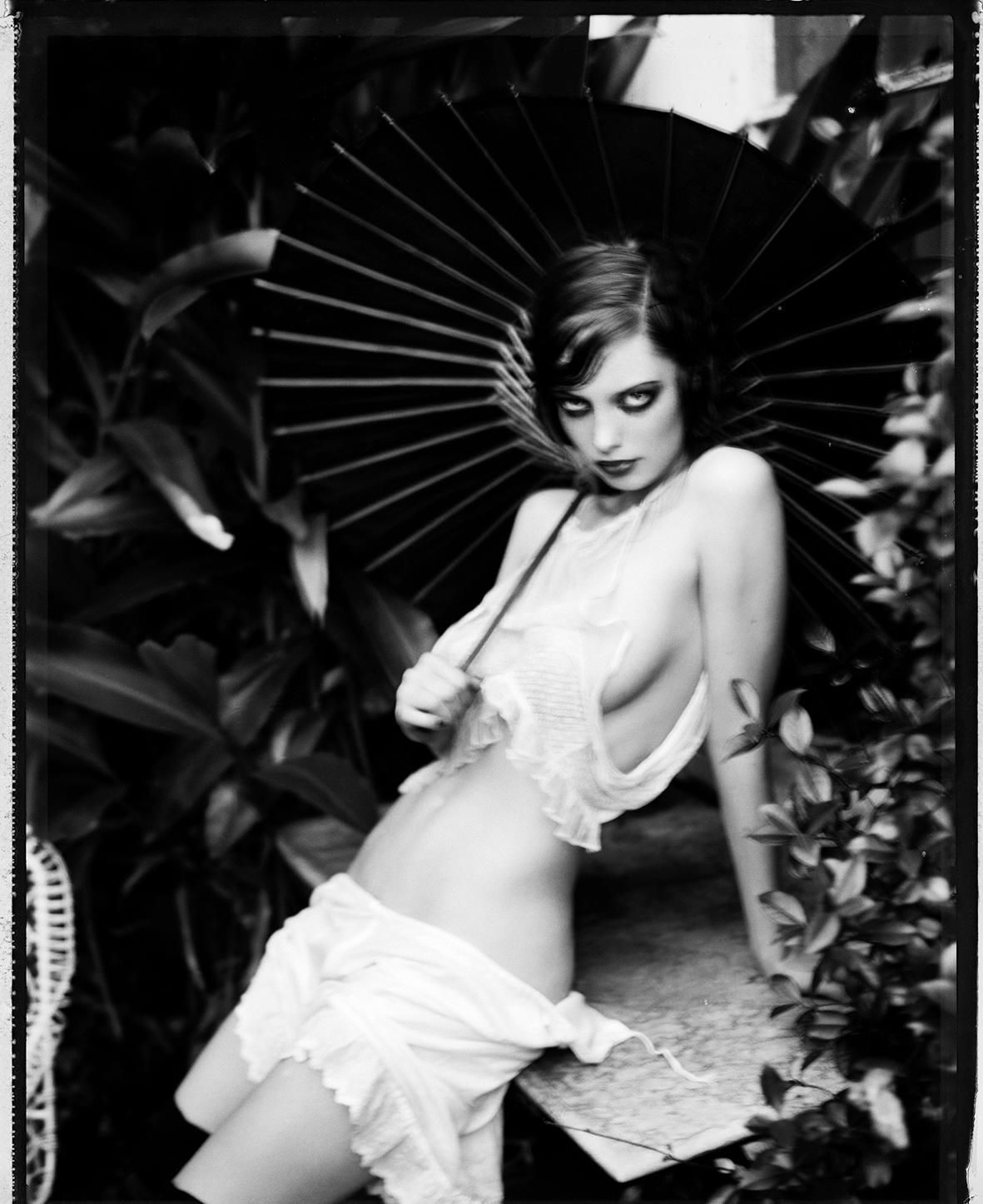 Ellen von Unwerth Black and White Photograph - Rainy Day, Celebrity, black and white photography, nude