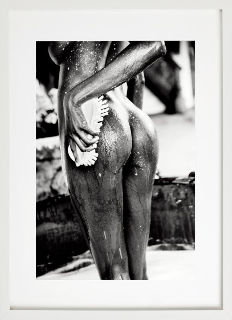 Squeeze & Shape from Heimat - nude Model washing herself, fine art photography - Photograph by Ellen von Unwerth