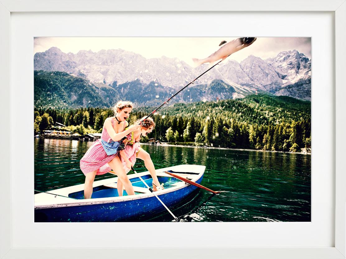The Big Catch - Due modelle in Dirndl che pescano, Fotografia Fine Art, 2015 - Photograph di Ellen von Unwerth