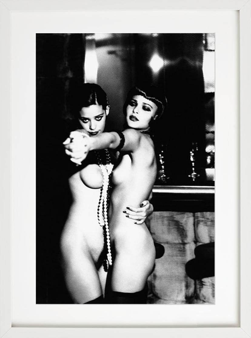 The Last Tango - two nude models dancing, b&w fine art photography, 1992 - Contemporary Photograph by Ellen von Unwerth