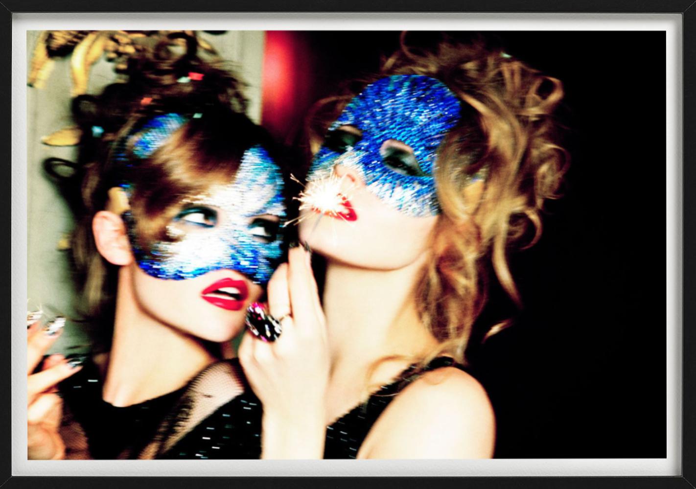 Ohne Titel für das Magazin 7000, Paris von Ellen von Unwerth.

Alle Drucke sind in limitierter Auflage erhältlich. Erhältlich in mehreren Größen. Hochwertige Einrahmung auf Anfrage.

Alle Drucke werden von der Künstlerin oder dem Künstler