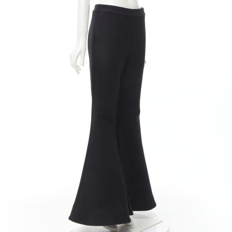Noir Pantalon évasé ELLERY Expressionism en polyester noir extra large taille US 4 S en vente