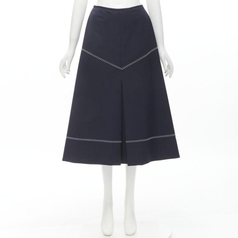 ELLERY Marineblauer Rock aus Polyester und Wolle mit weißem Kreuzmuster und ausgestelltem Rock US2 XS im Angebot 4