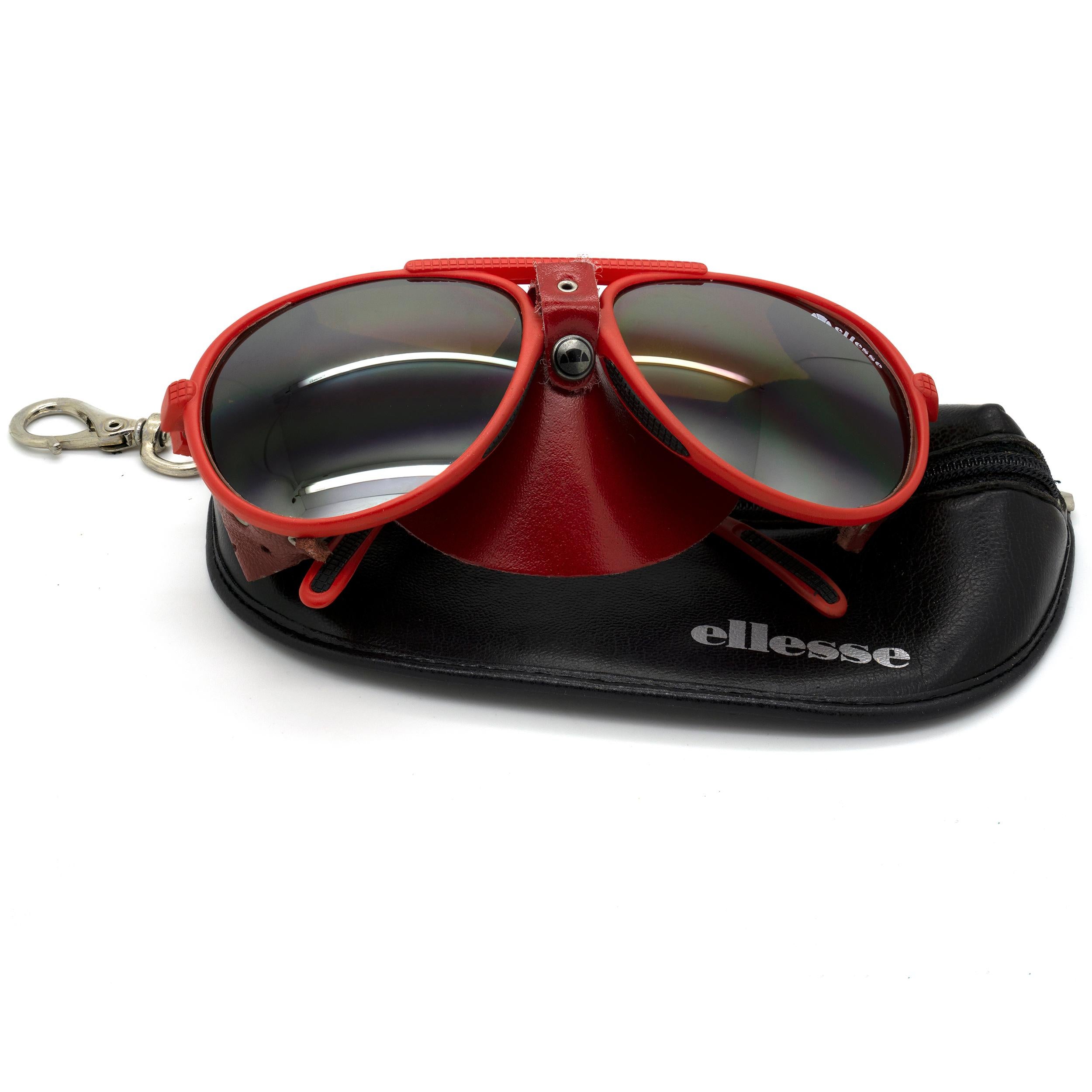 Ellesse aviator vintage sunglasses side shields In New Condition For Sale In Santa Clarita, CA