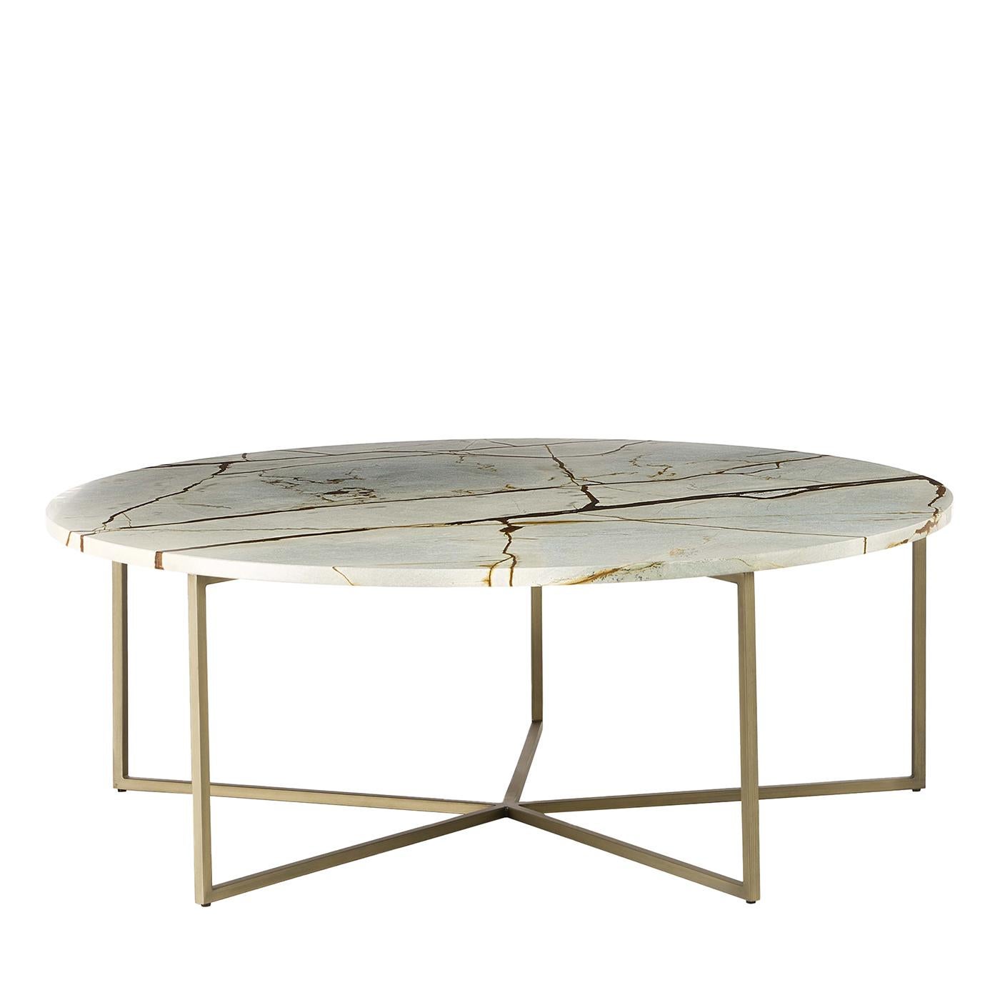 XXIe siècle et contemporain Table basse Elliot 110 bleu Roma en quartzite et bronze par Black Tie en vente