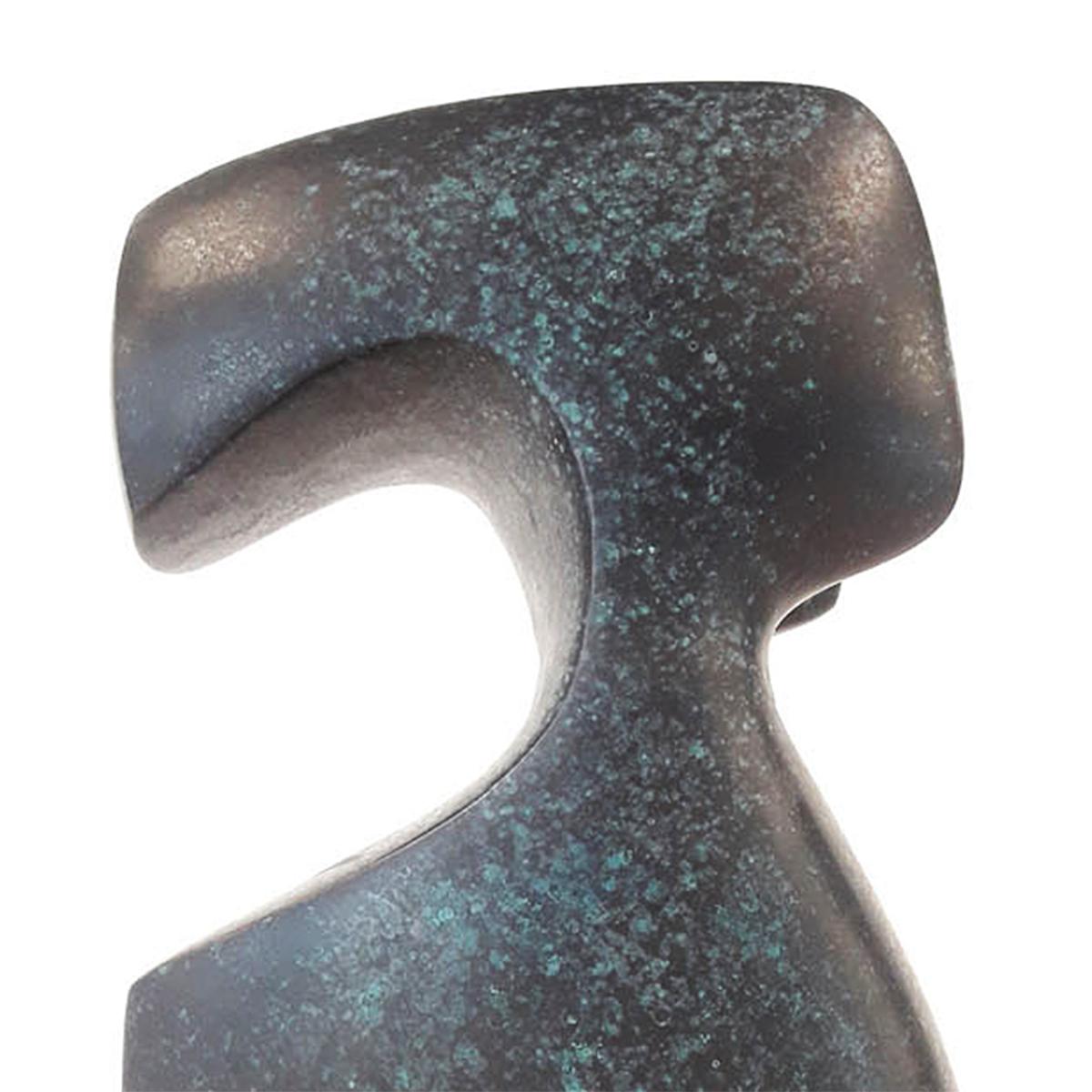 Sculpture Elliot Bronze all in solid
bronze in green finish.
Also available in polished bronze finish, price 5850,00€.
