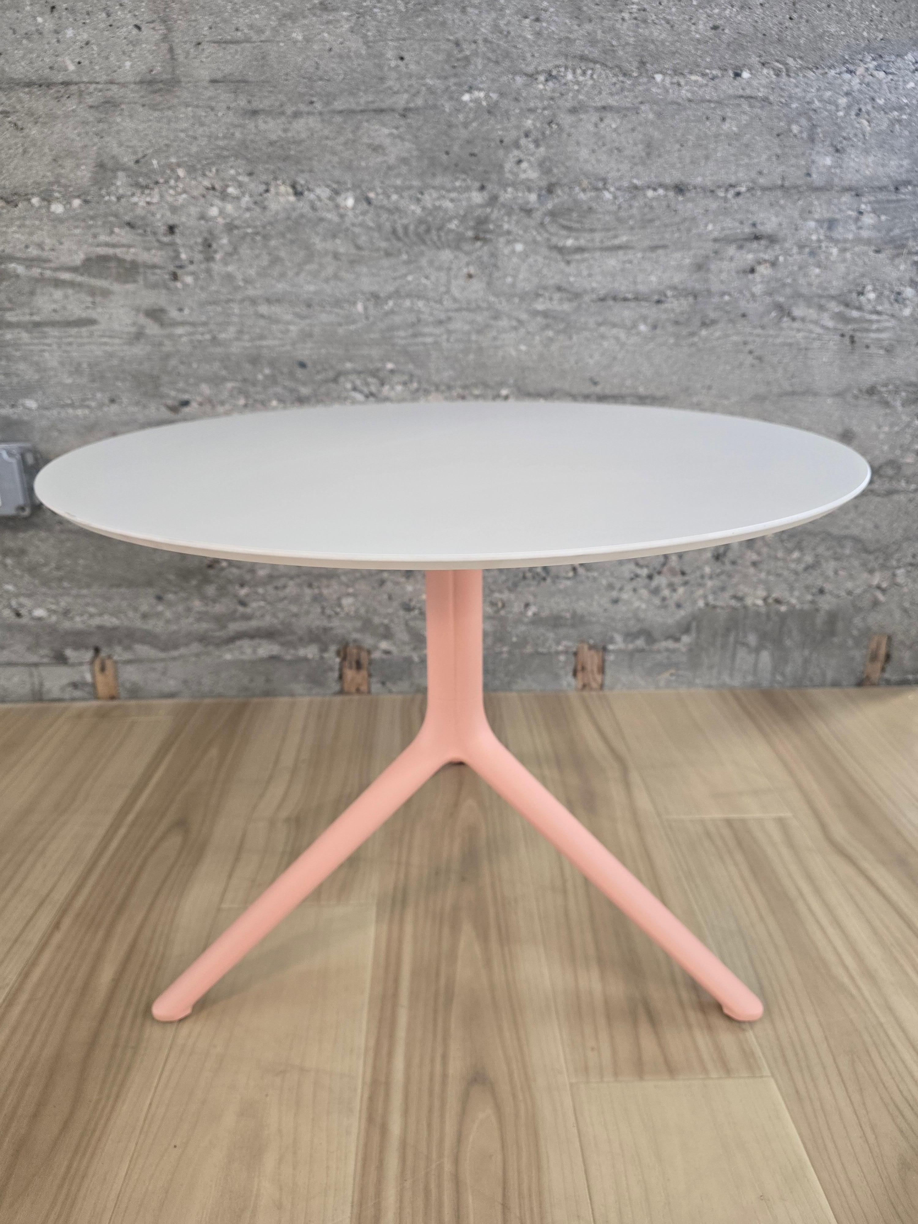 XXIe siècle et contemporain Table basse Elliot *Echantillon d'exposition en vente