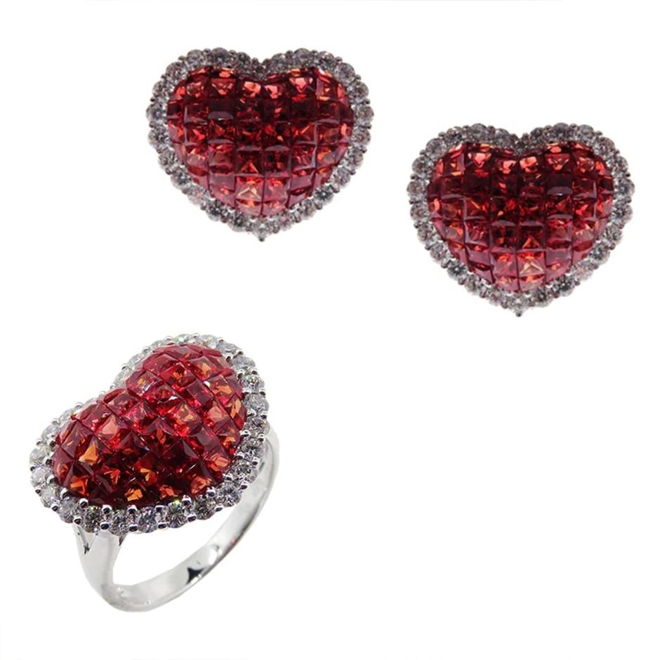 Elliot's Diamond Earrings and Ring set For Sale 1