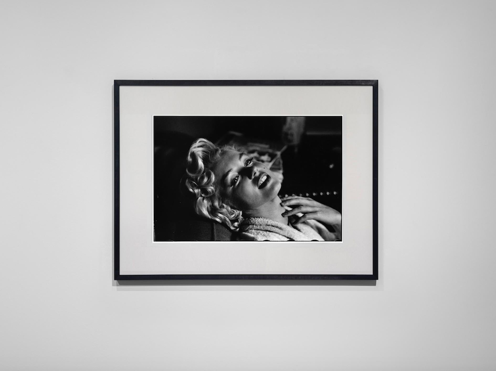 Marilyn Monroe, New York, 1954 - Elliott Erwitt (Schwarz-Weiß-Fotografie) im Angebot 1