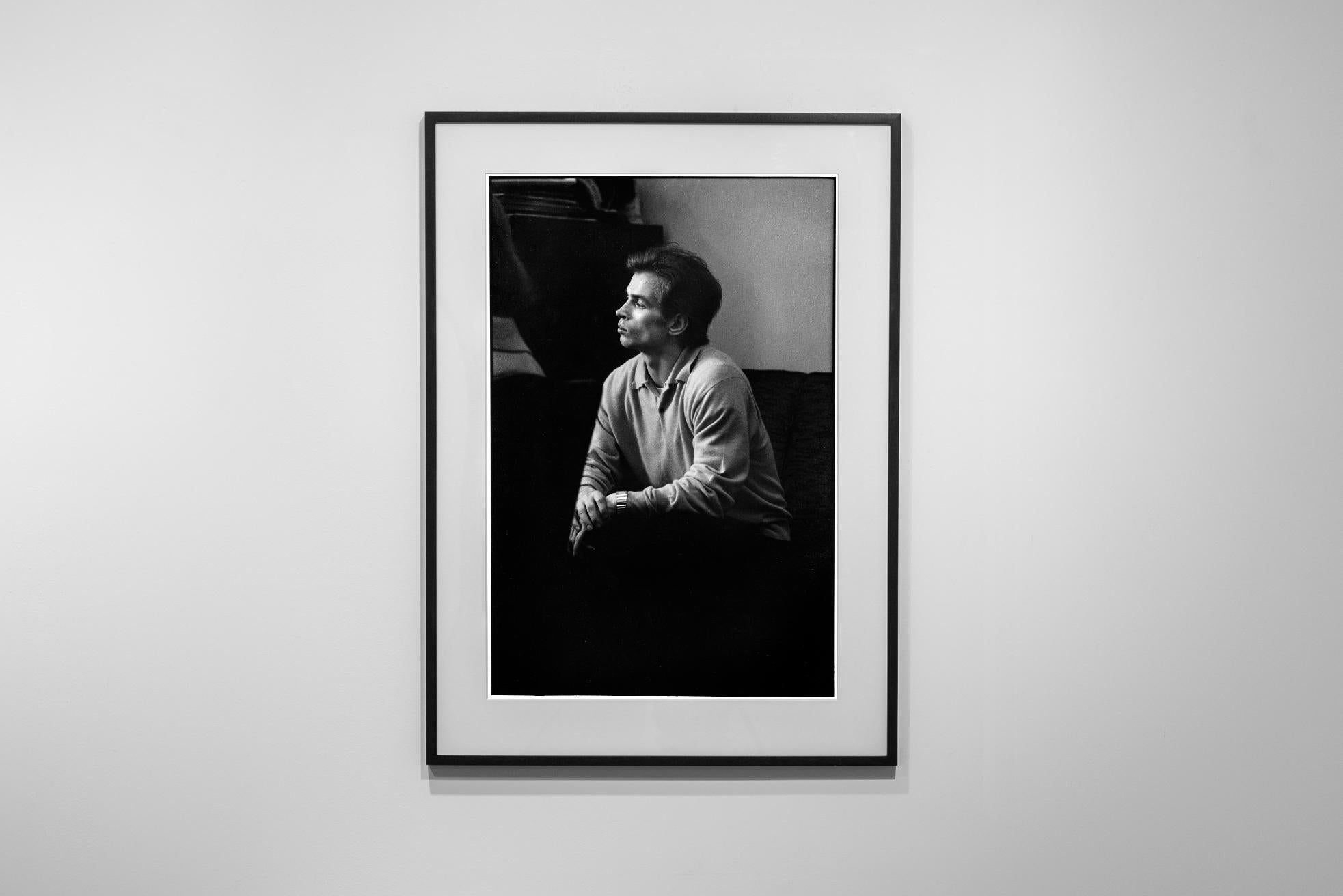 Rudolf Nureyev, New York City, 1963-Elliott Erwitt (Black and White Photography)
Signed, inscribed with title and dated on accompanying artist’s label
Silver gelatin print, printed later

Available in four sizes:
14 x 11 inches
20 x 16 inches
24 x