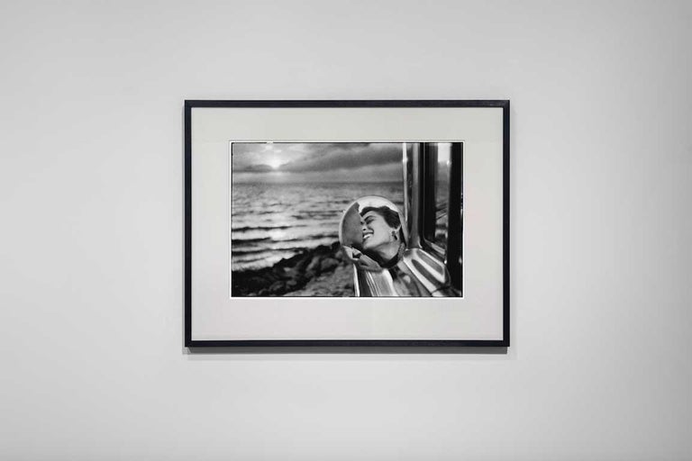 Santa Monica, California, 1955 - Elliott Erwitt (Black and White Photography) For Sale 1