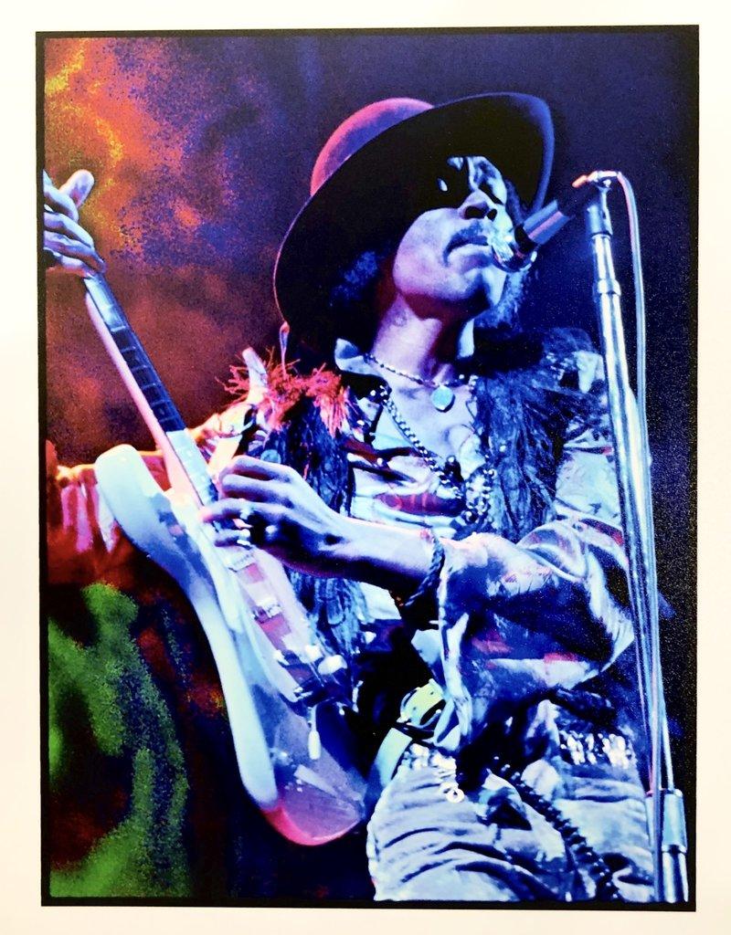 Elliott Landy Color Photograph – Jimi Hendrix, Fillmore East, NYC, USA, 1968