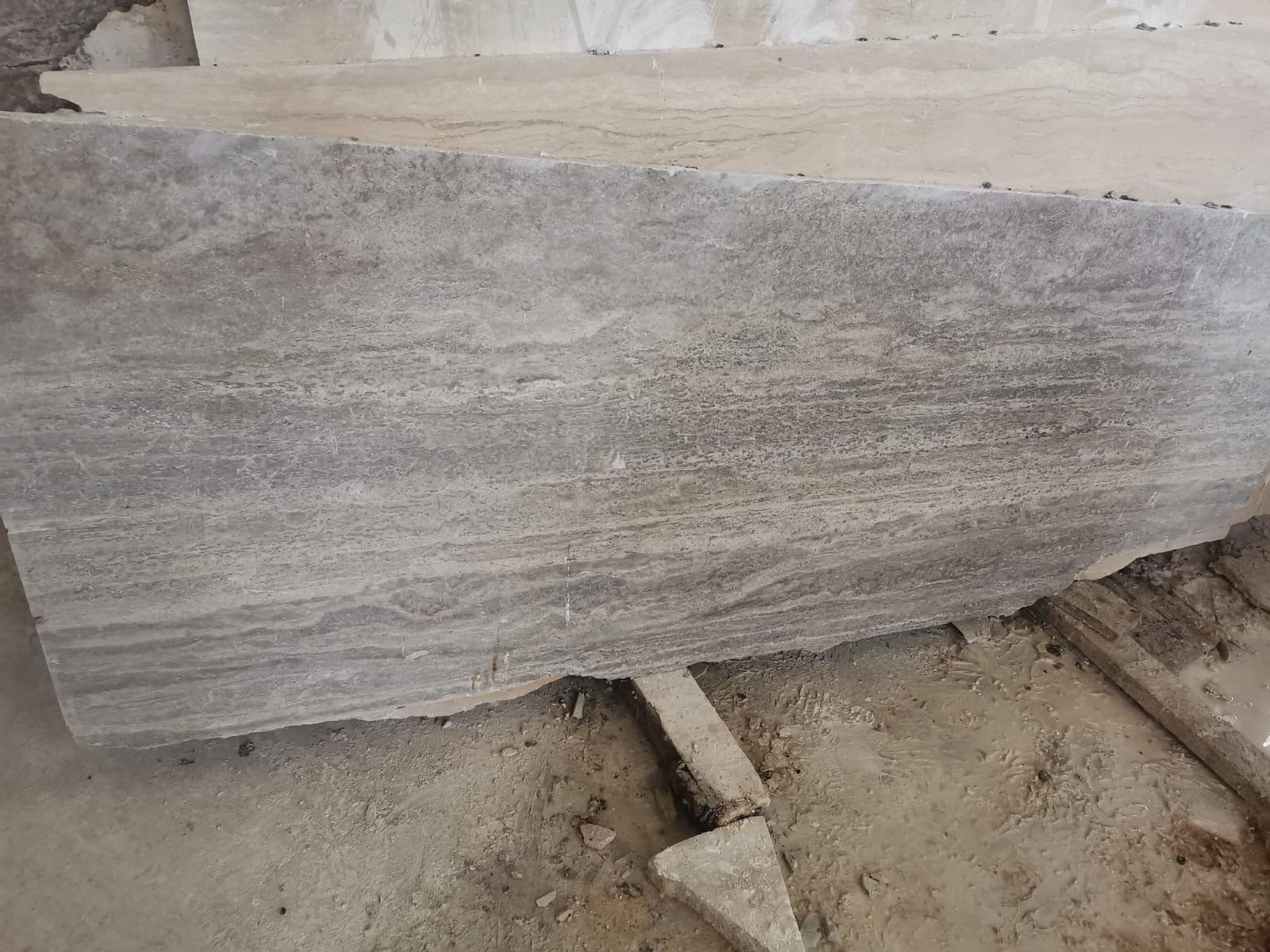 Ellips Silver Travertine Stone Dining Table, Silver Marble Oval Table en vente 2