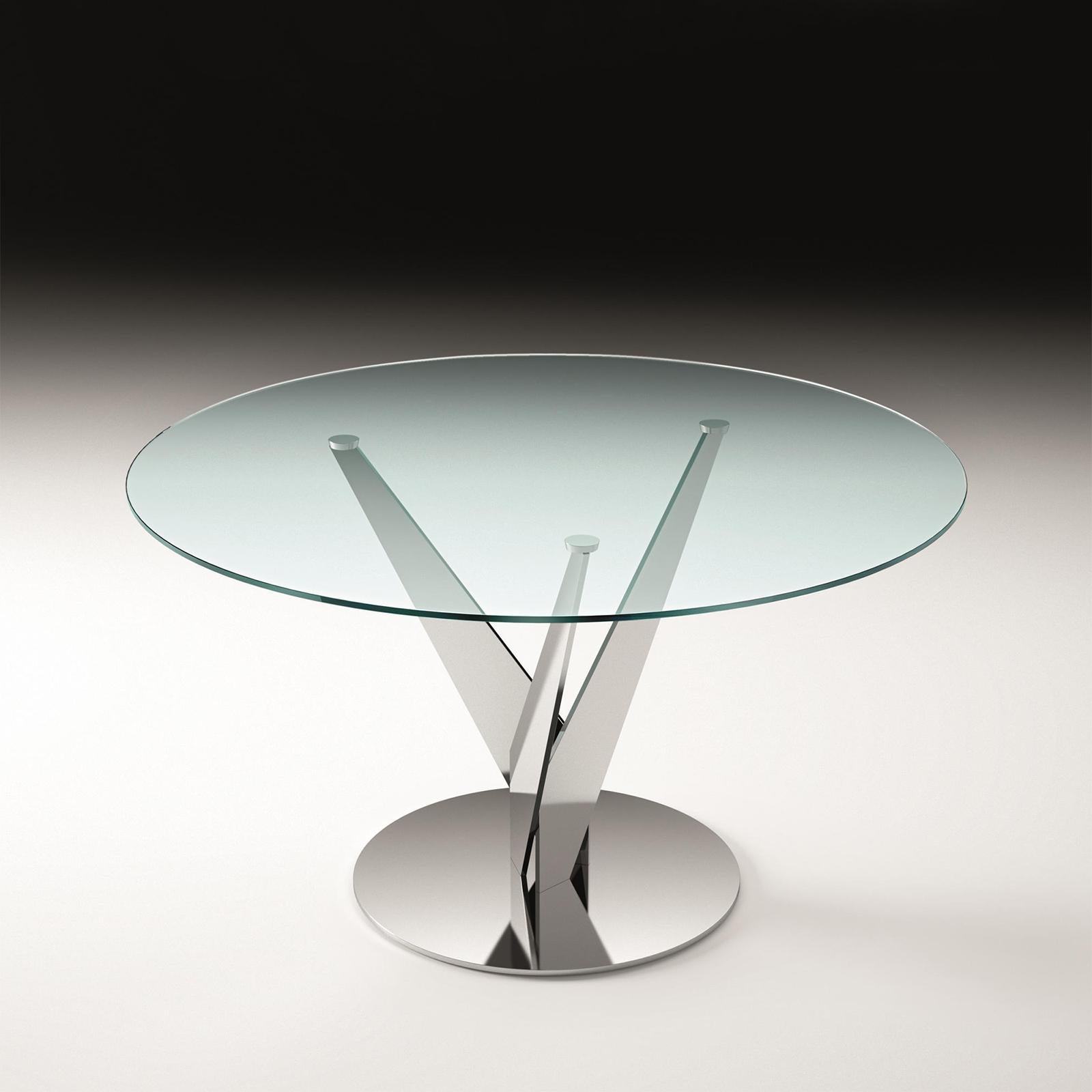 Table ellipse chrome with tempered clear glass 
top, 10mm thickness. With chromed steel feet.
Available in:
Measures: Diameter 120 x H 75cm, price: 6900,00€.
Diameter 140 x H 75cm, price: 7200,00€.


Round table with 10 mm-thick tempered