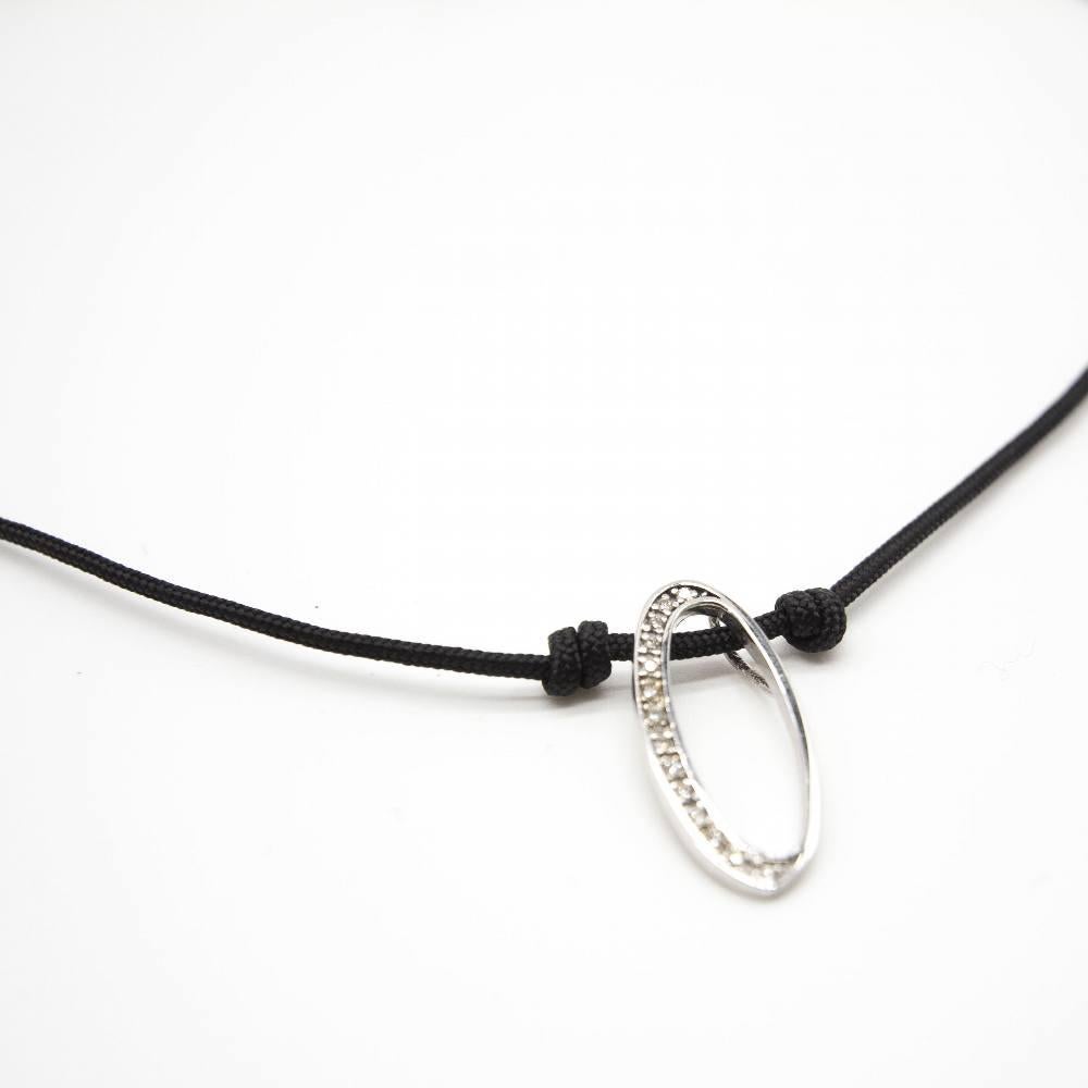 Damen Halskette aus Weißgold : 14x Diamanten im Brillantschliff : 18K Weißgold : 1,78 Gramm.  Karabinerhaken-Verschluss  Maße: 39,5 cm in der Länge  Brandneues Produkt  Ref: D363862SO
