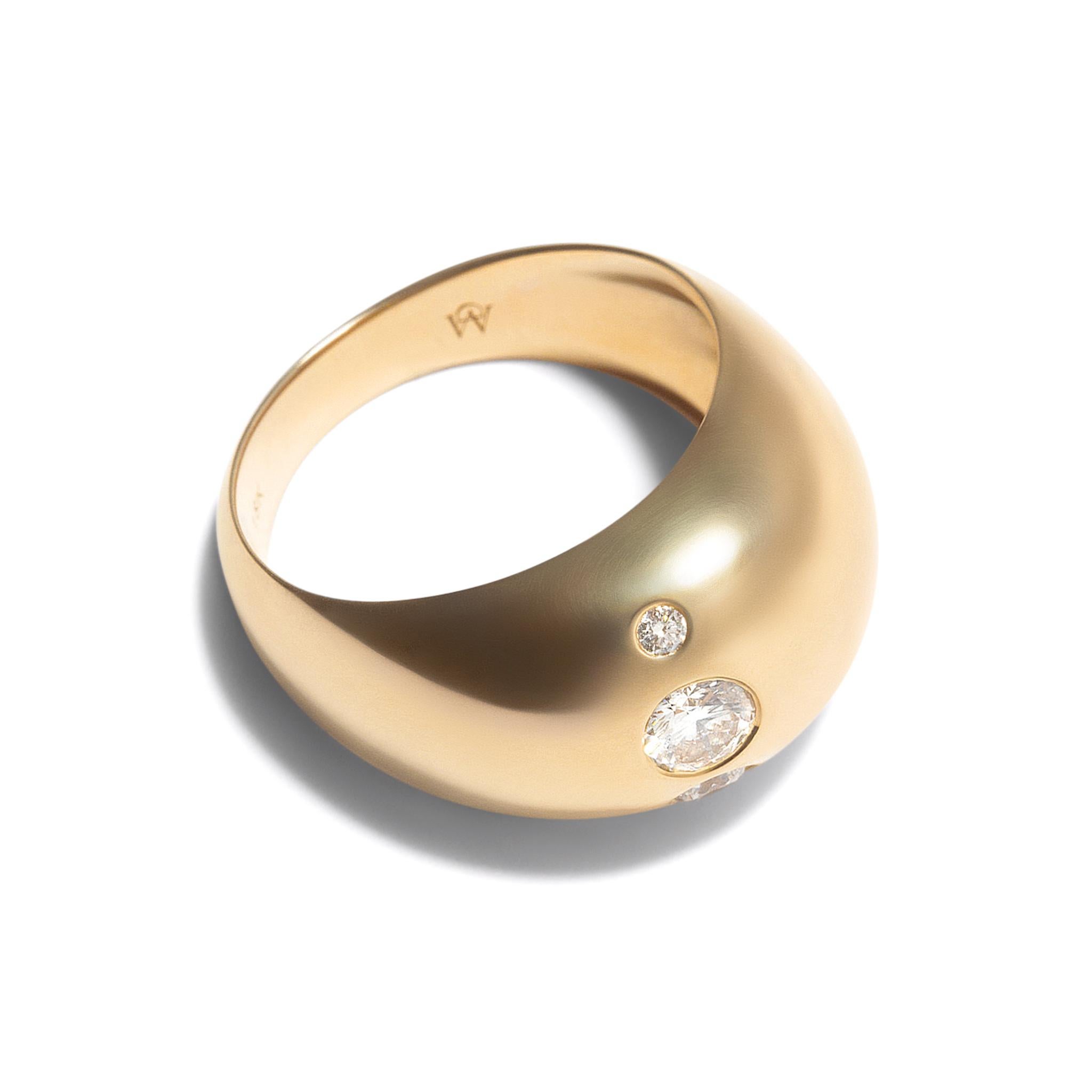 For Sale:  Ellipsis Dome Ring in 18k Yellow Gold and White Diamonds 5