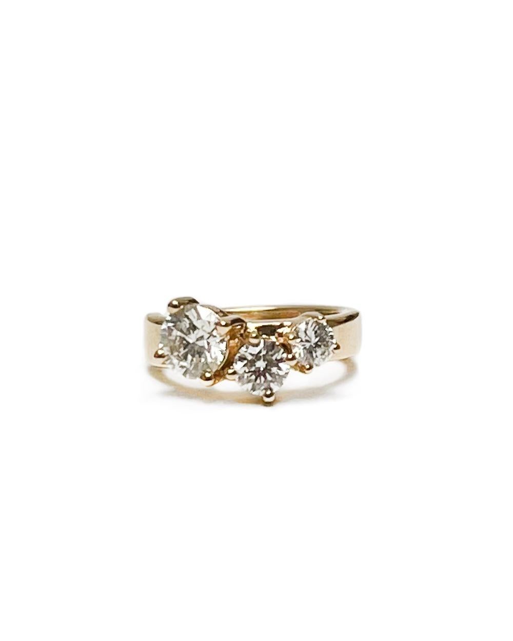 Intention: To define the moment

Design: True to its name,  the ellipsis ear cuff leaves out the obvious and the expected, concentrating on the purely essential.  This dramatic cuff raises the ante for the rest of your ear stack, seeming to attract