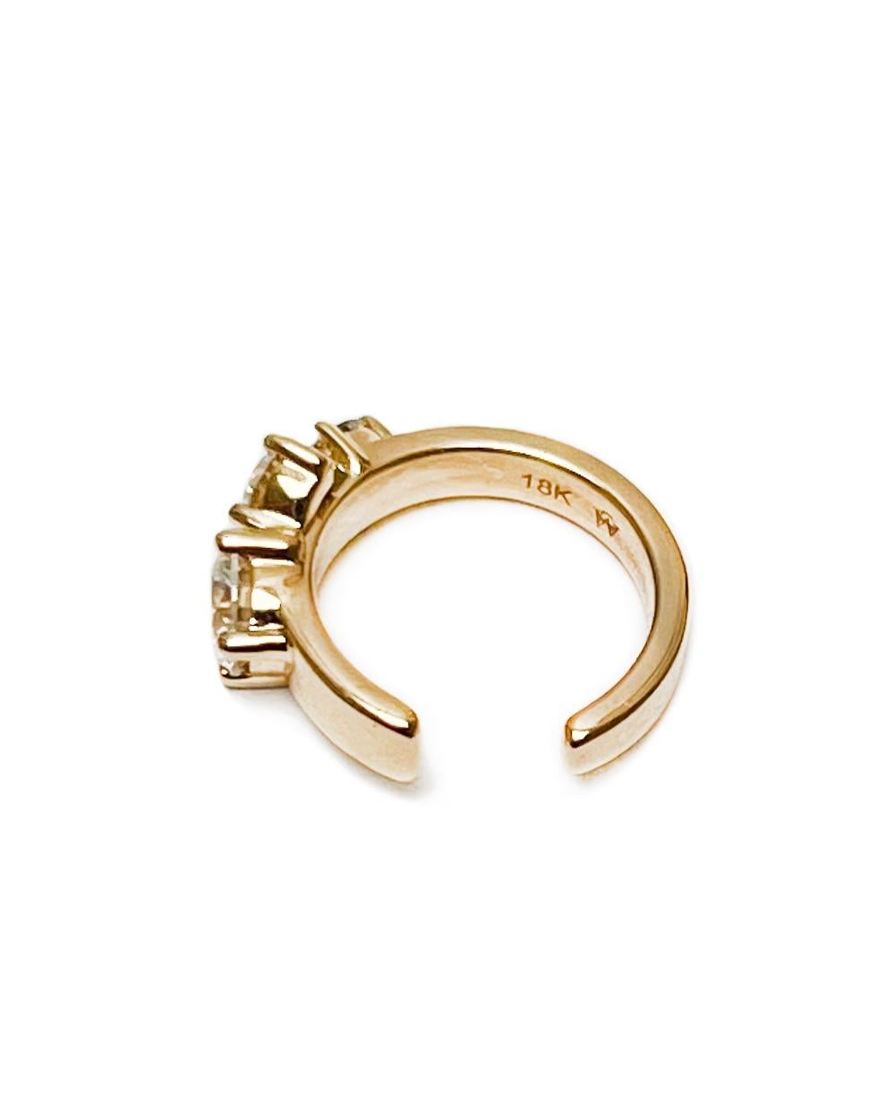 Contemporary Ellipsis Ear Cuff in 18k Yellow Gold For Sale