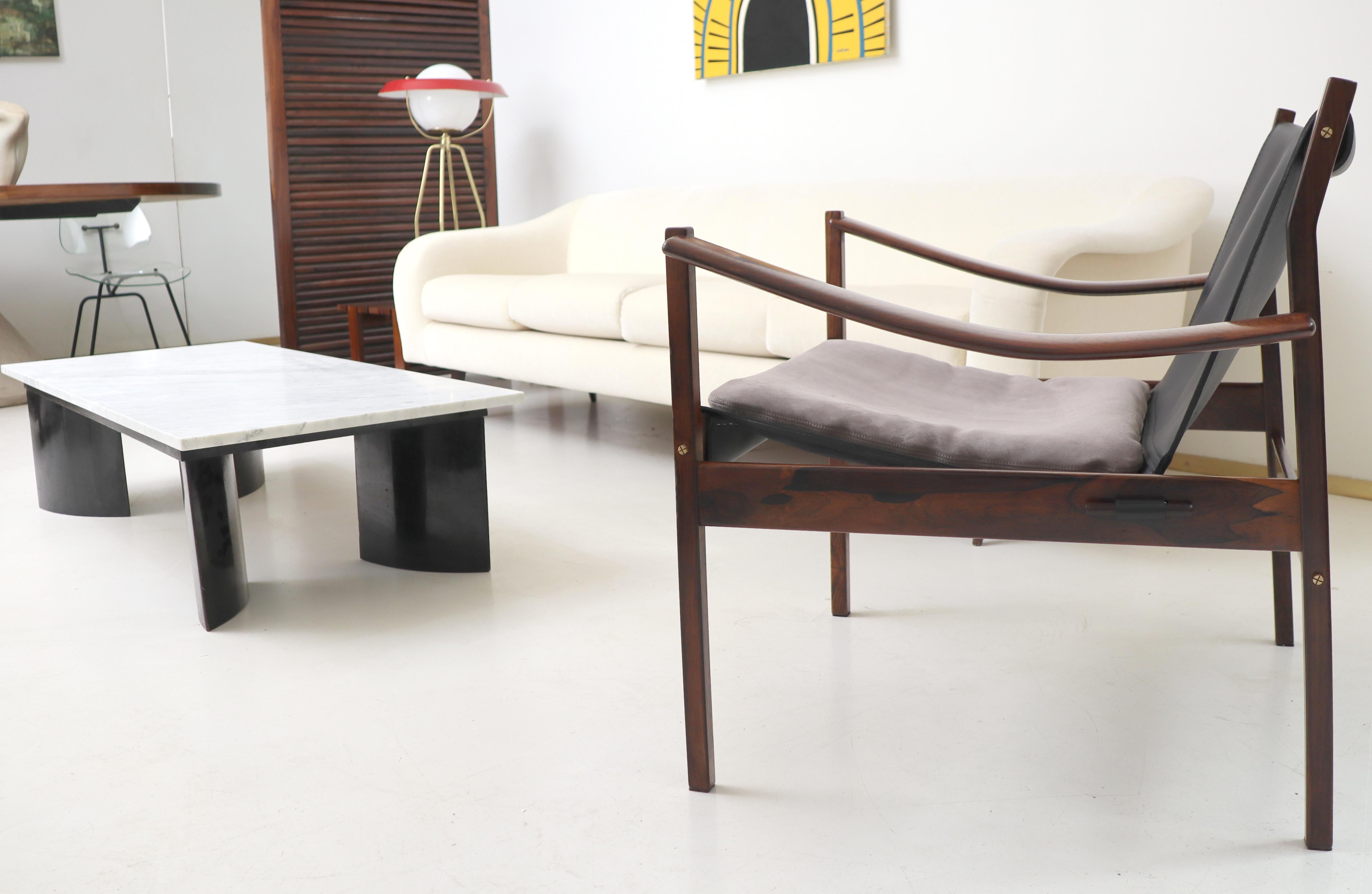 Elliptical Feet Coffee Table by Joaquim Tenreiro For Sale 3