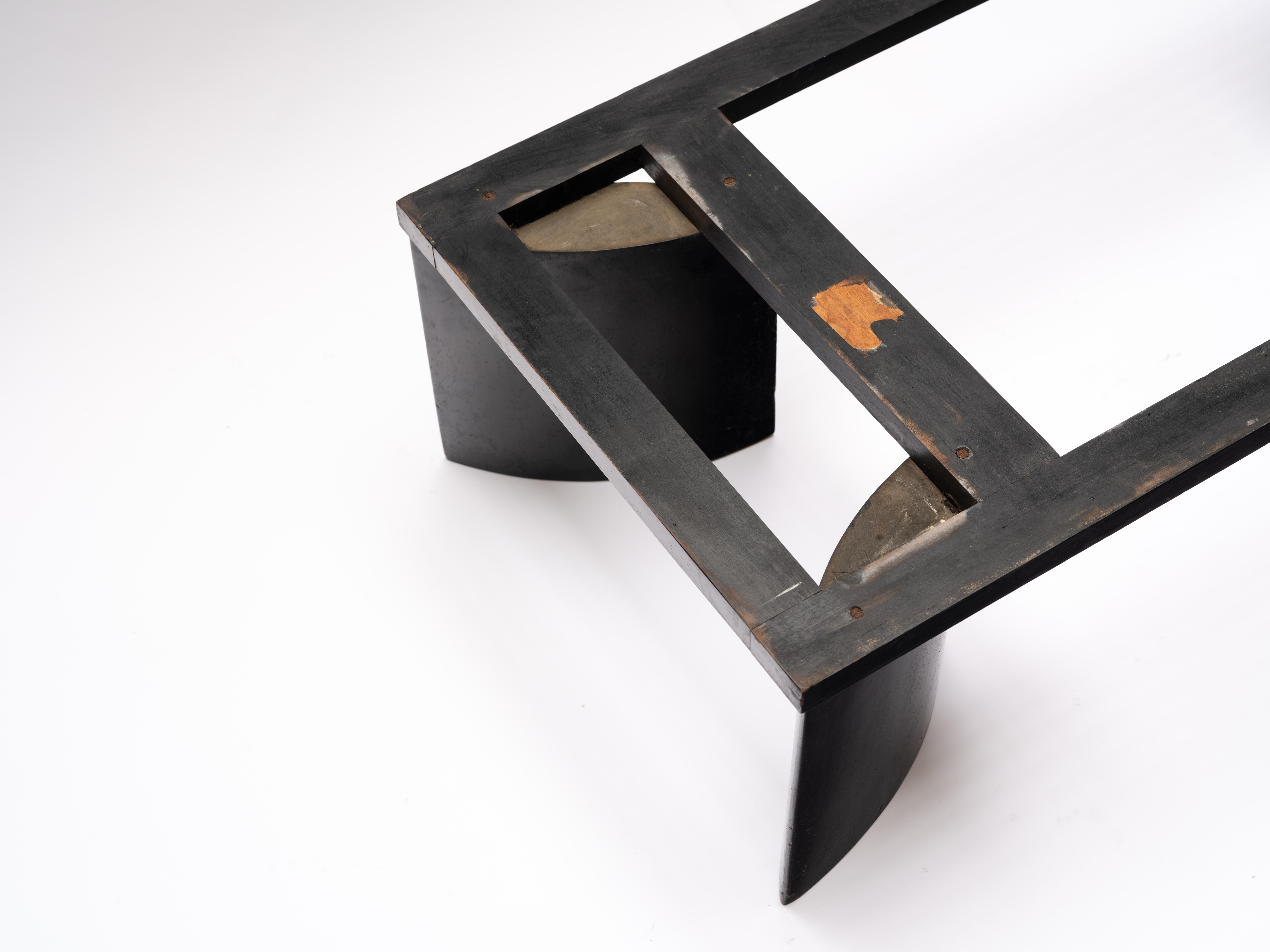 Elliptical Feet Coffee Table by Joaquim Tenreiro In Fair Condition For Sale In PARIS, FR
