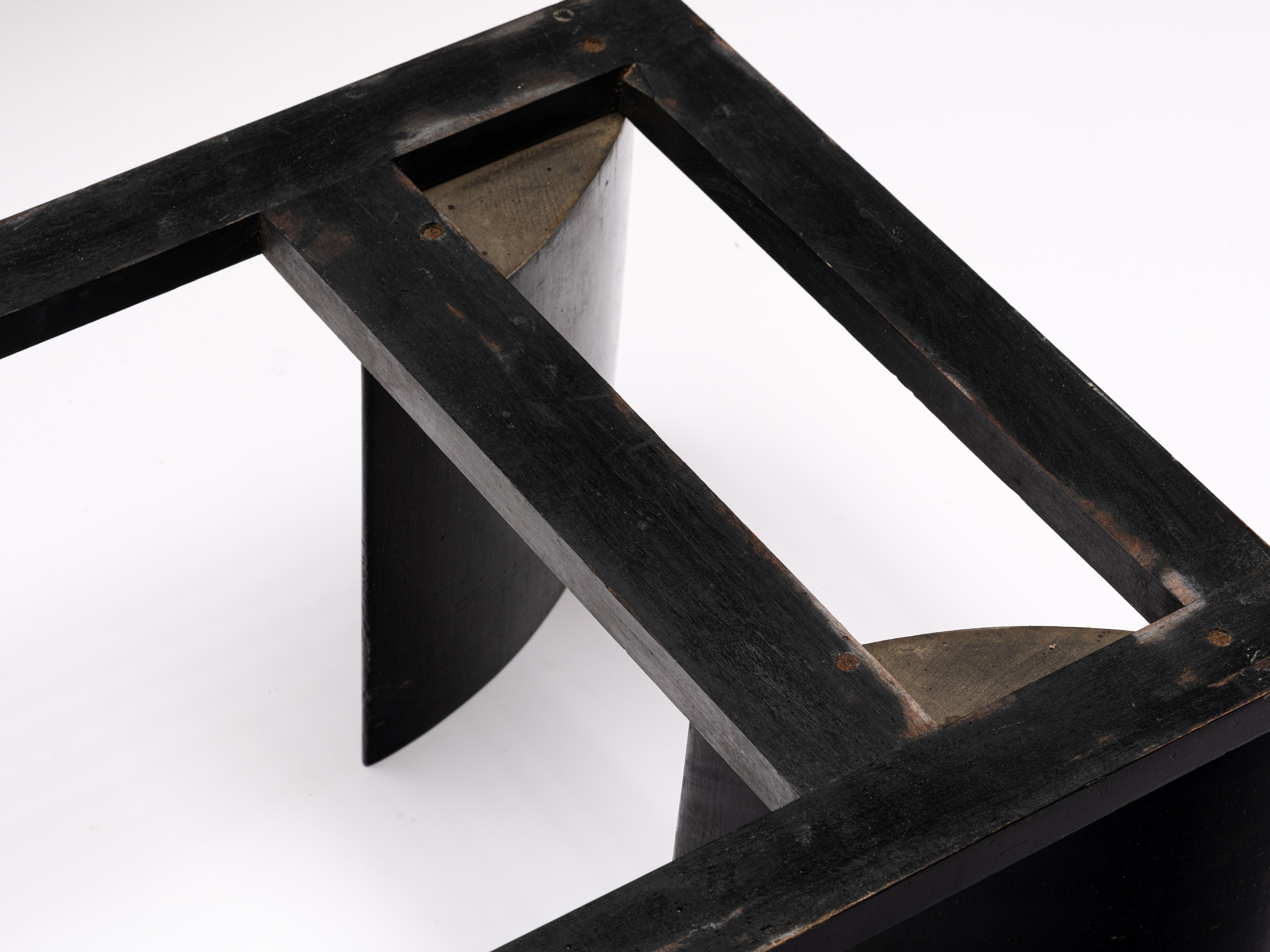 Elliptical Feet Coffee Table by Joaquim Tenreiro For Sale 1