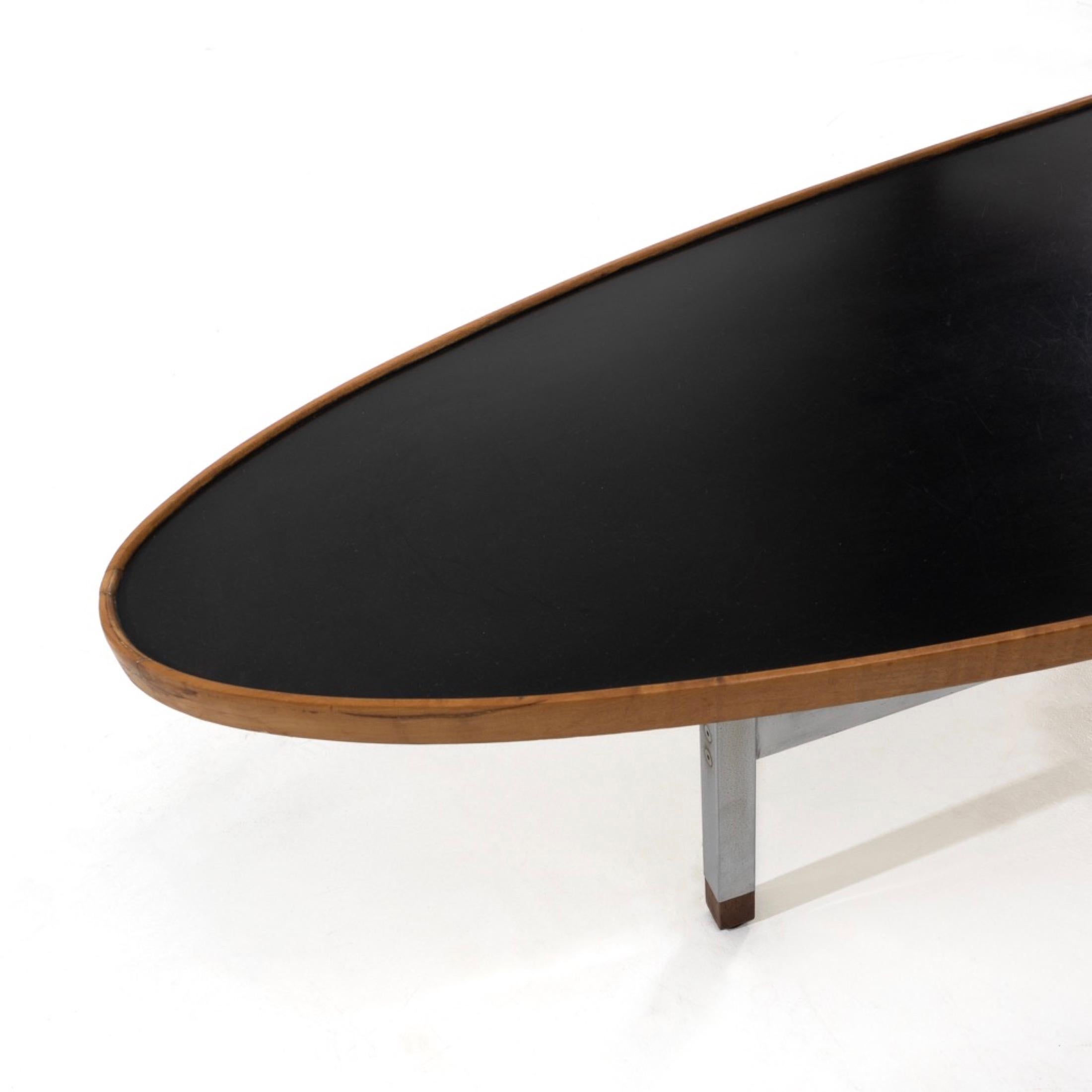 20th Century Elliptical coffee table by Edward Wormley for Dunbar For Sale