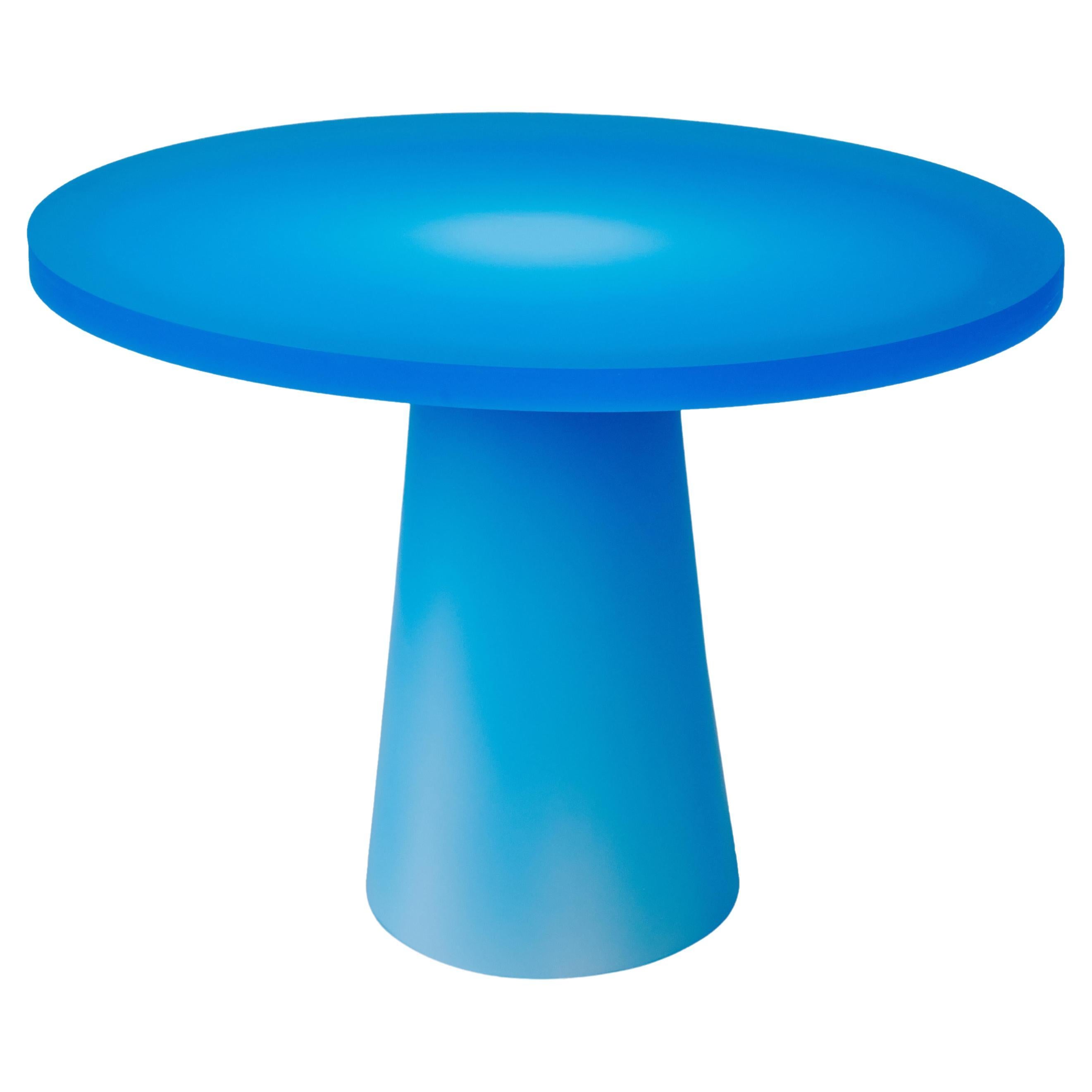 Table d'entrée elliptique en résine bleue de Facture Studio, REP par Tuleste Factory