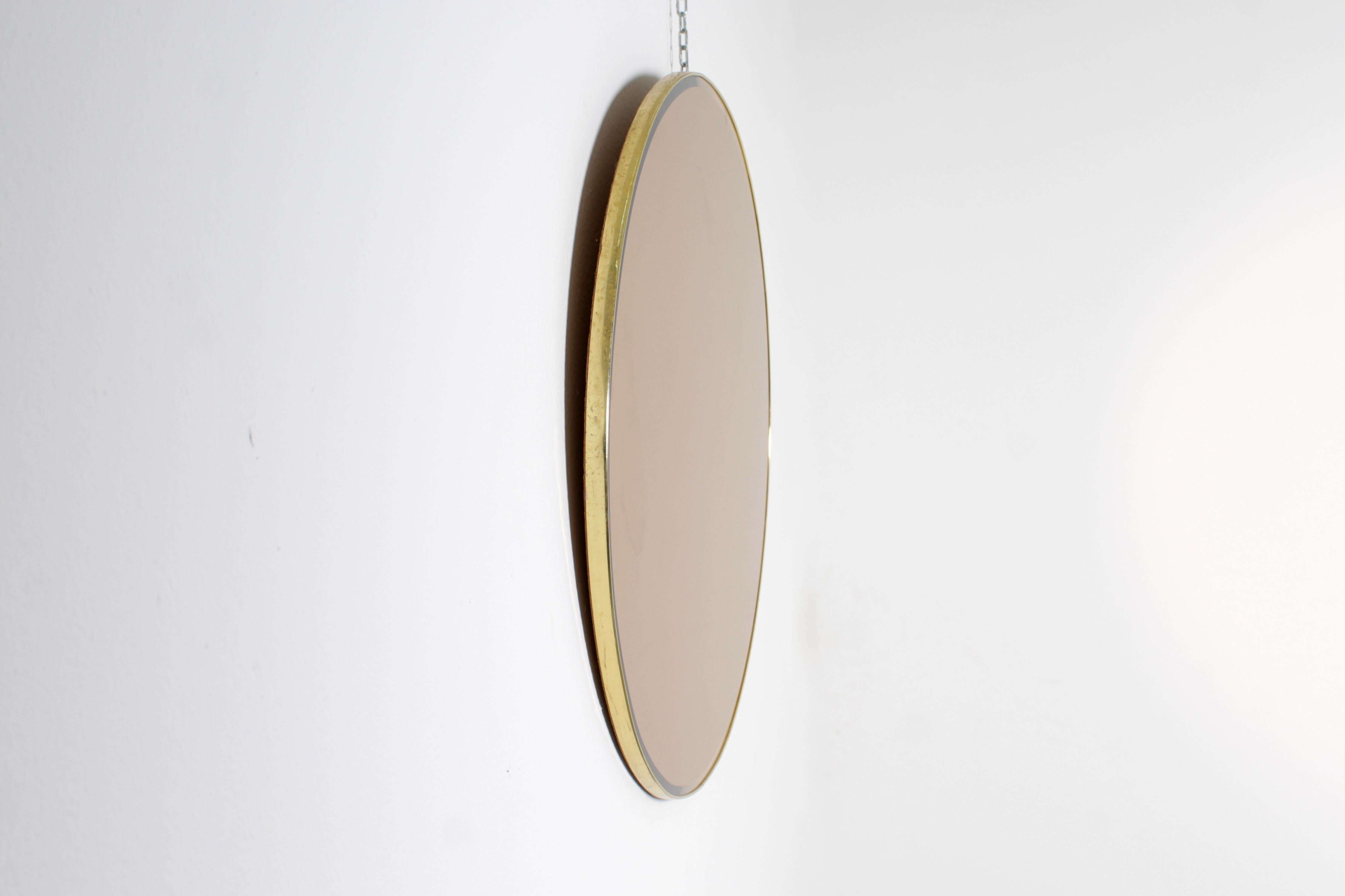 Miroir mural elliptique doré avec cadre en aluminium doré Italie, années 60 Bon état - En vente à Palermo, IT