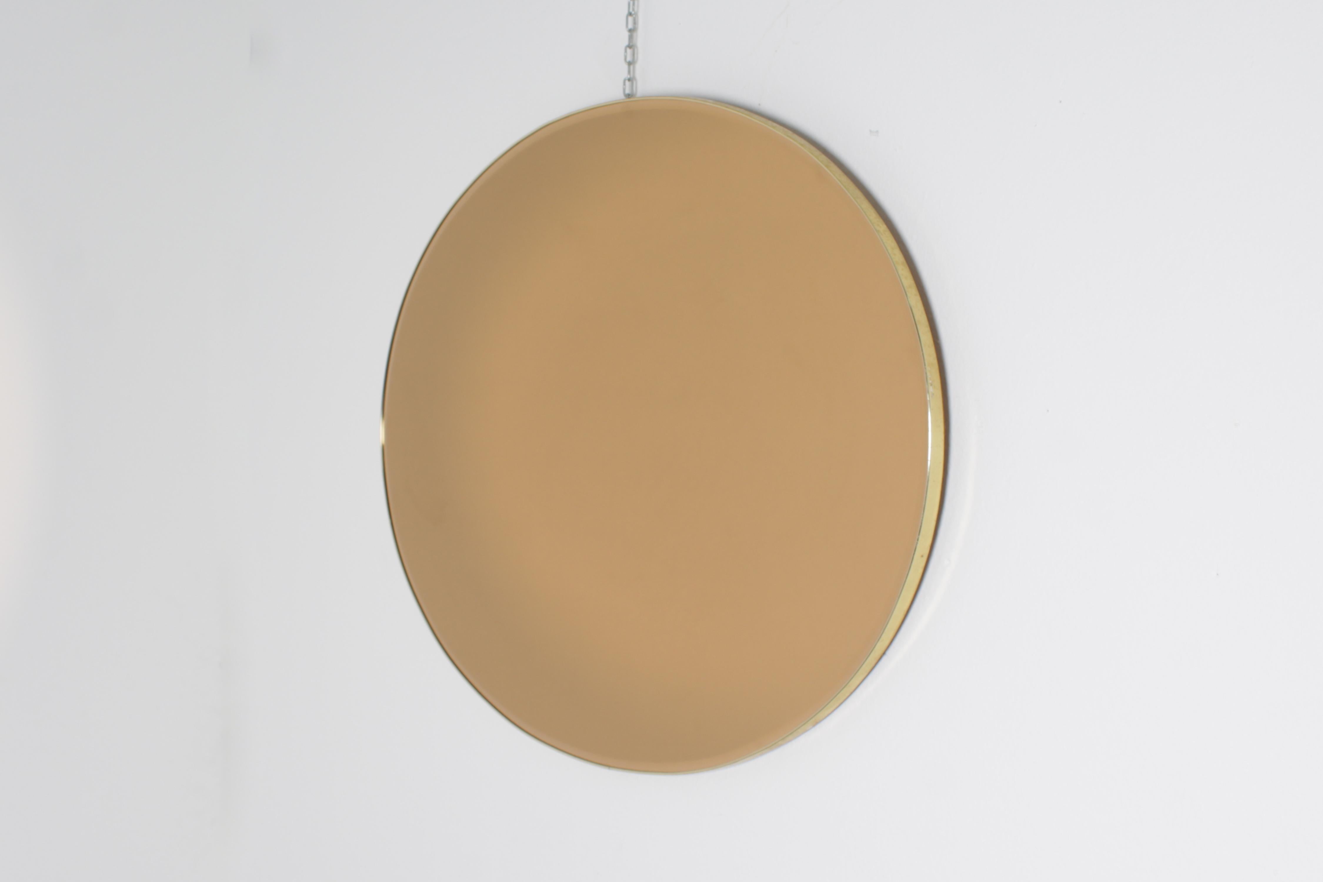 Miroir mural elliptique doré avec cadre en aluminium doré Italie, années 60 en vente 1