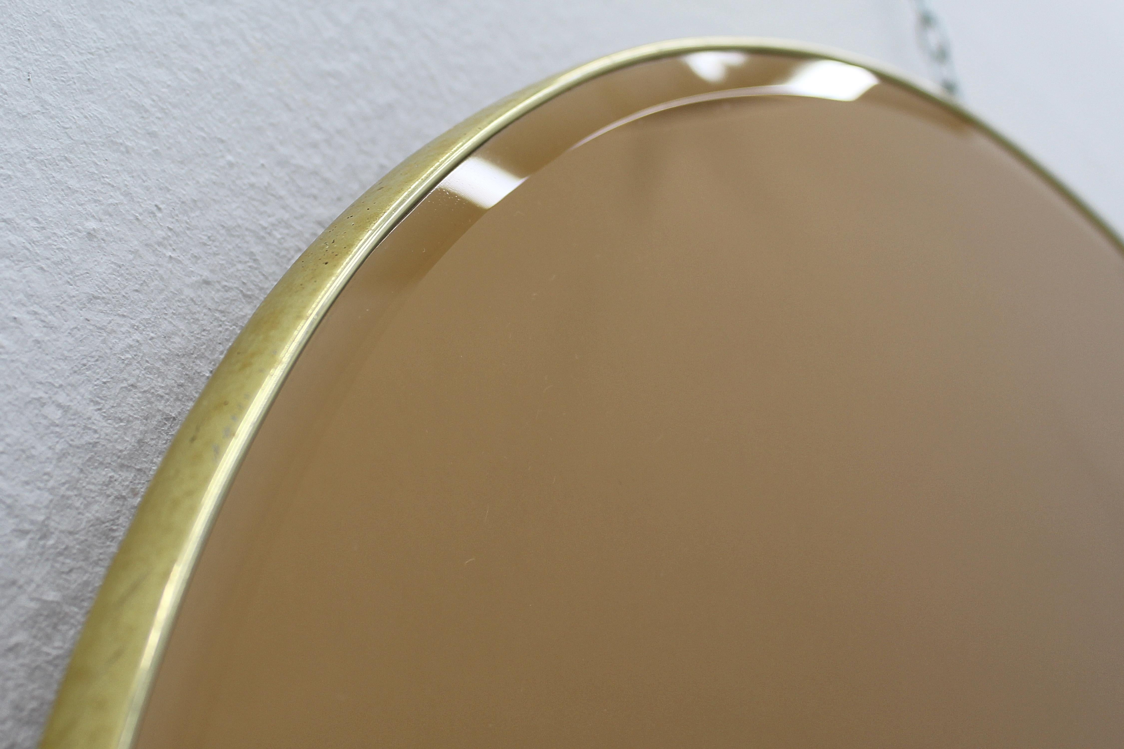 Miroir mural elliptique doré avec cadre en aluminium doré Italie, années 60 en vente 2