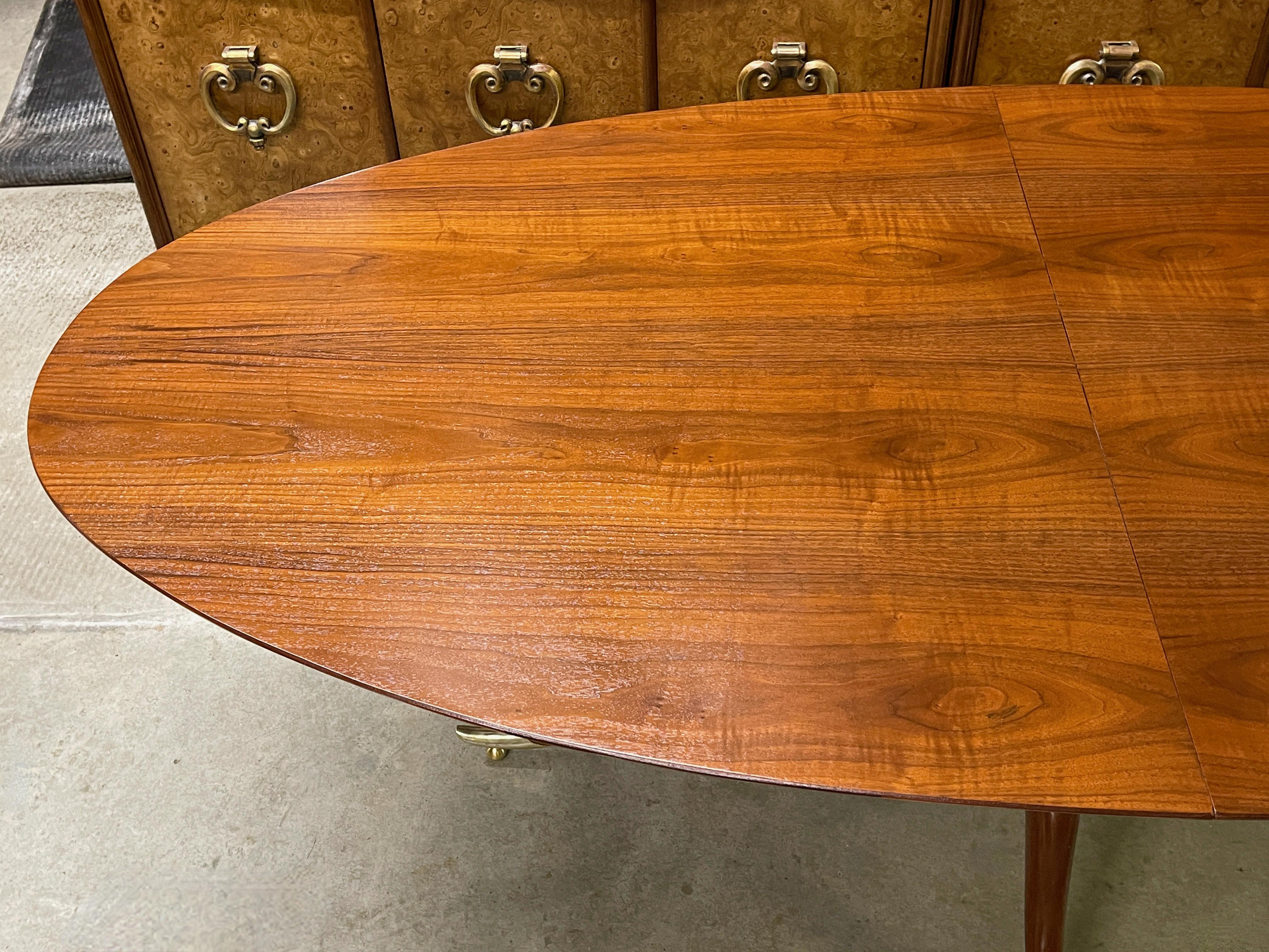 Elliptical Oval Dining Table by Adolfo Genovese for F&G Handmade Furniture In Good Condition In Hanover, MA
