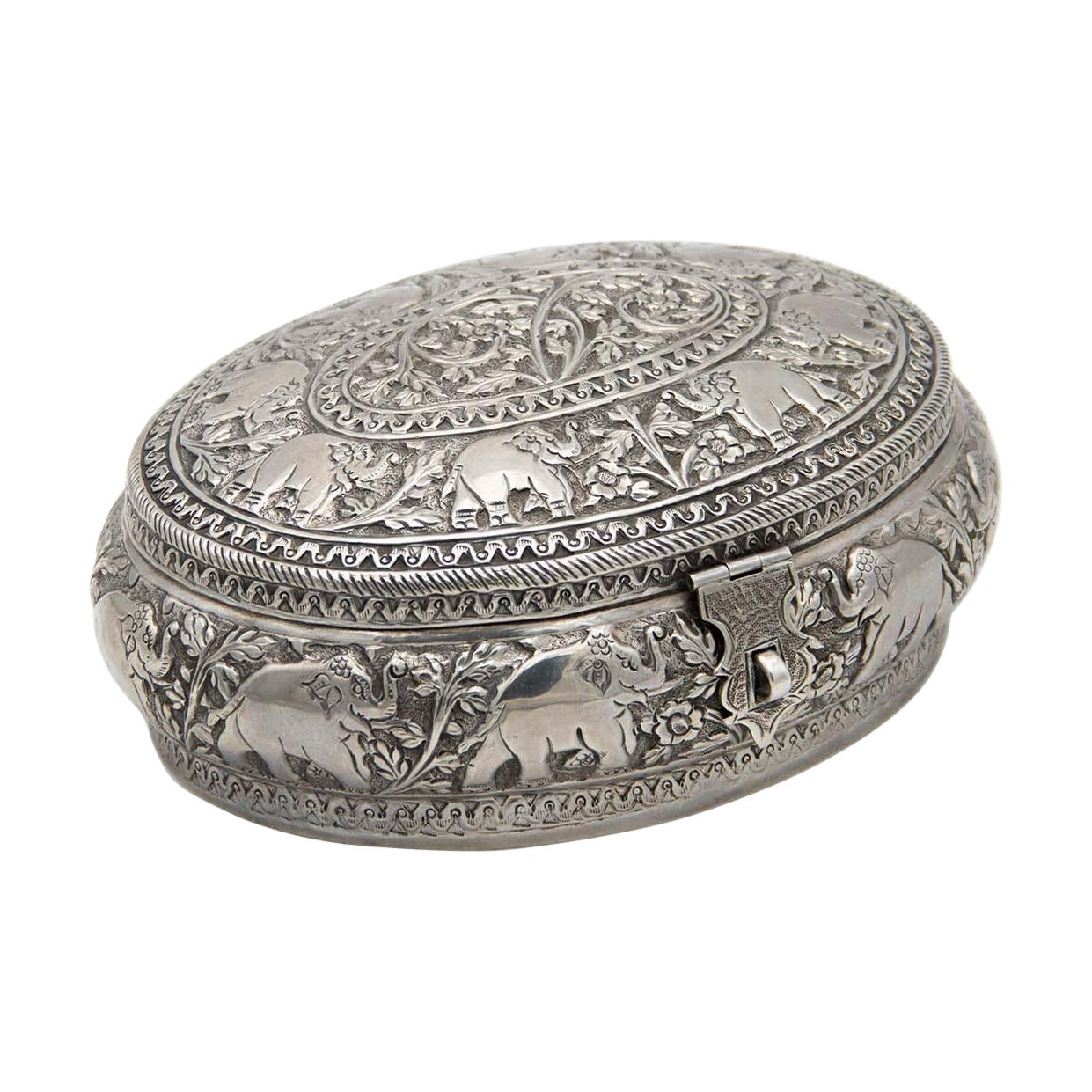 Elliptical silver jewelry box