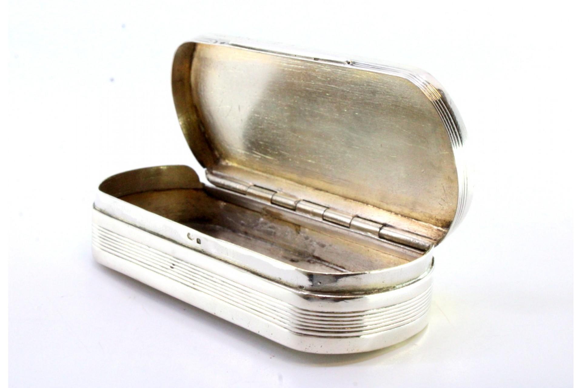 Silver Elliptical silver snuff box with friezes and monogram cartouche For Sale
