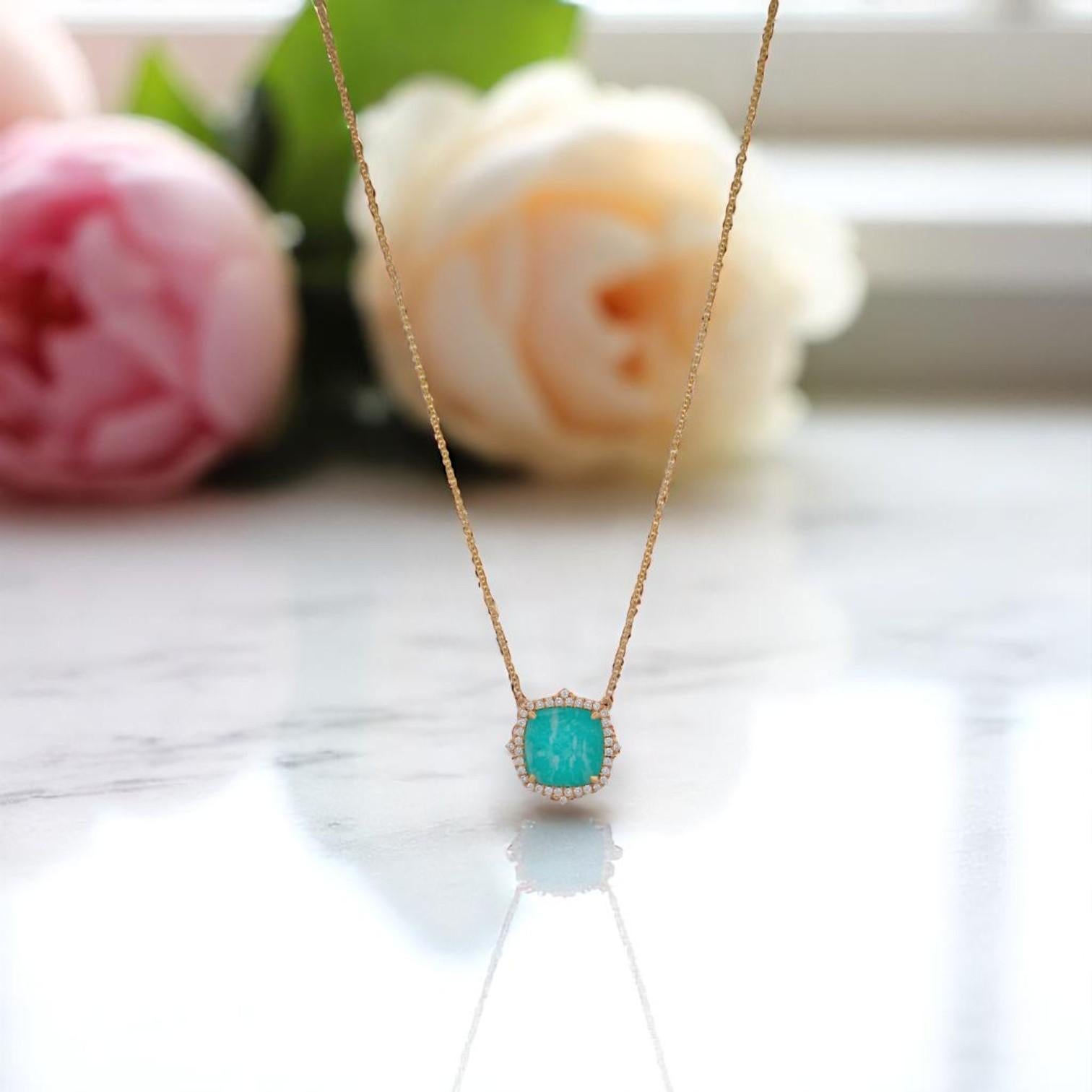Fresh, bold, and impossibly serene — the Ellis Necklace by Mountain Song Jeweler is a breath of calming beauty. Handcrafted in luxe 18k yellow gold, this radiant piece features a vivid 4.88 carat Amazonite stone in its full oceanic glory.