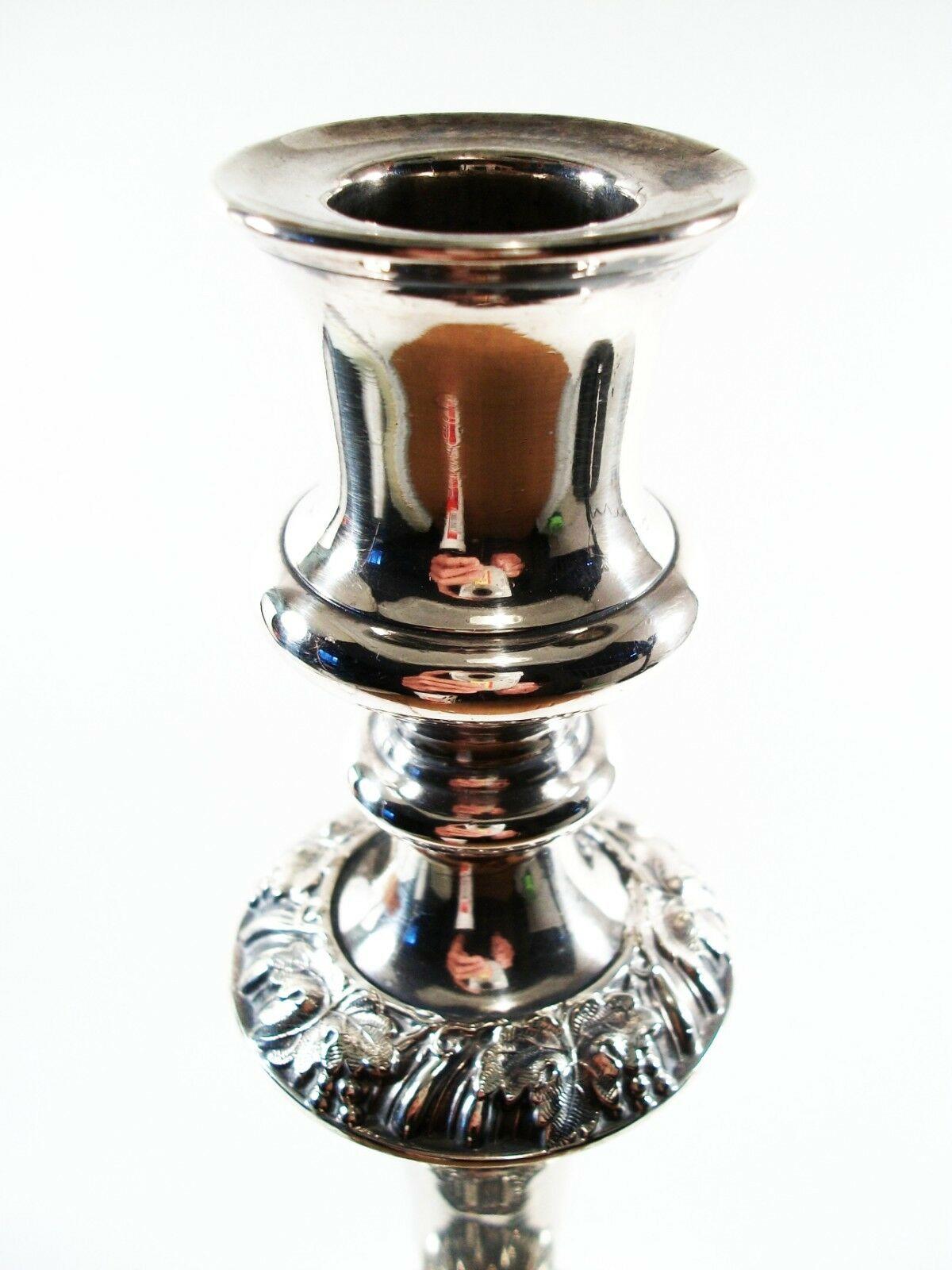 Ellis Barker, Antique Silver Plate Candlestick, England, Early 20th Century In Good Condition For Sale In Chatham, ON