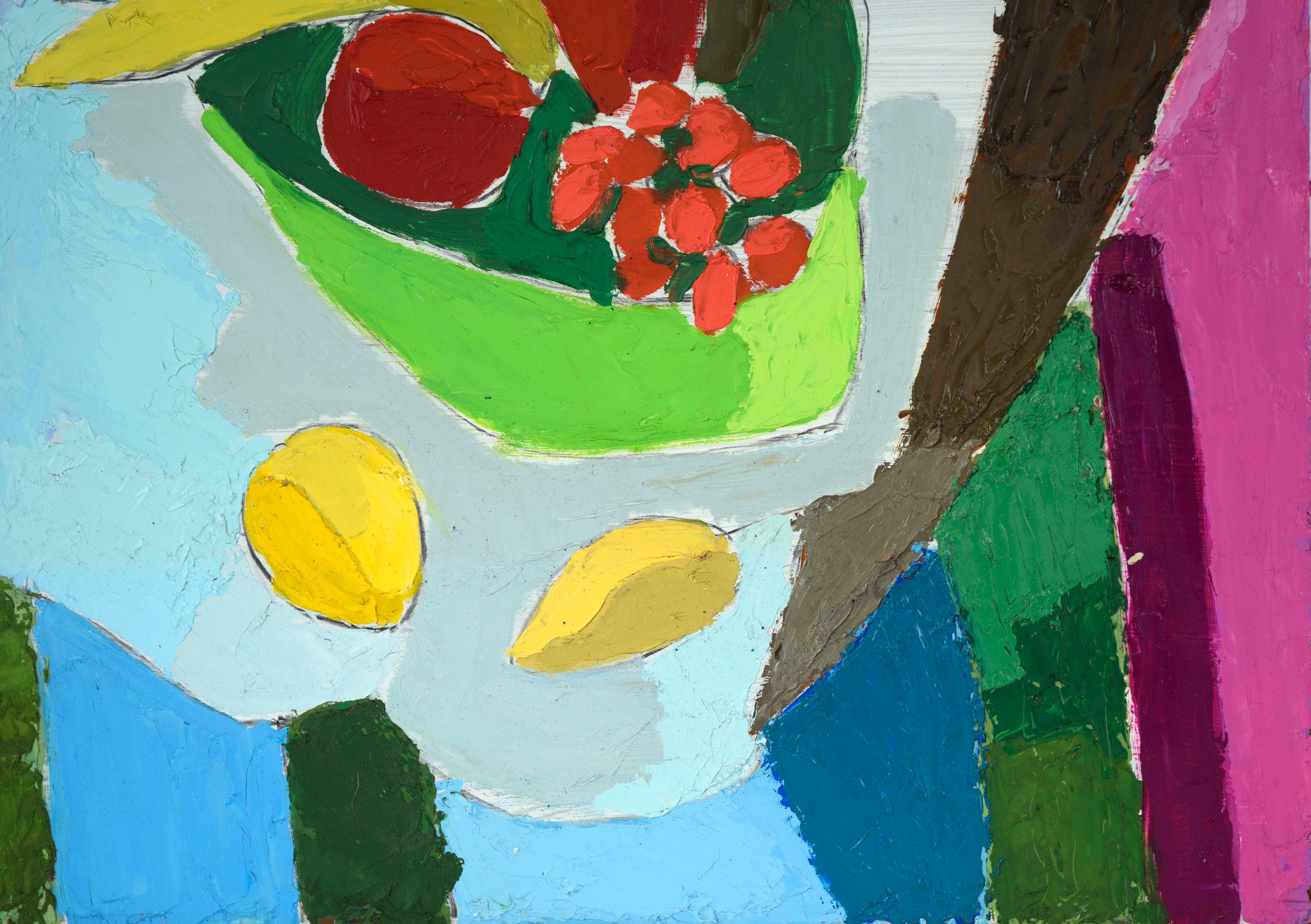 Buntes modernistisches Stillleben mit Obst und Wasserkrug (Blau), Abstract Painting, von Ellis Hopkins