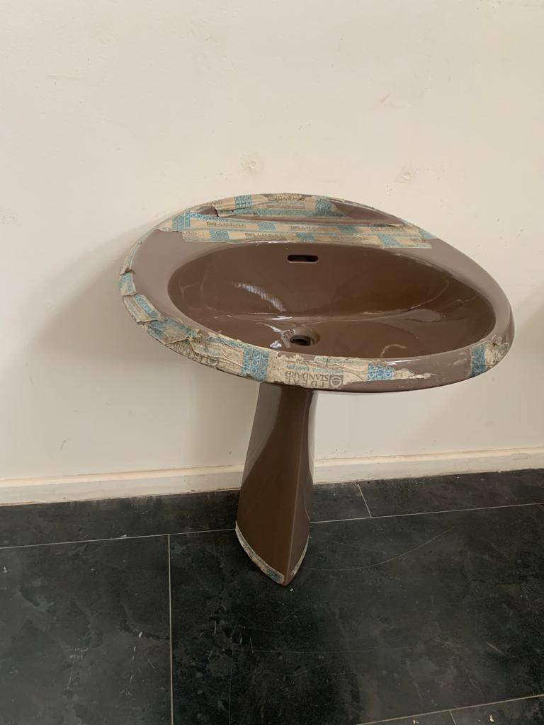 Ellisse Brown Washbasin by Ideal Standard, 1970s In Excellent Condition For Sale In Montelabbate, PU