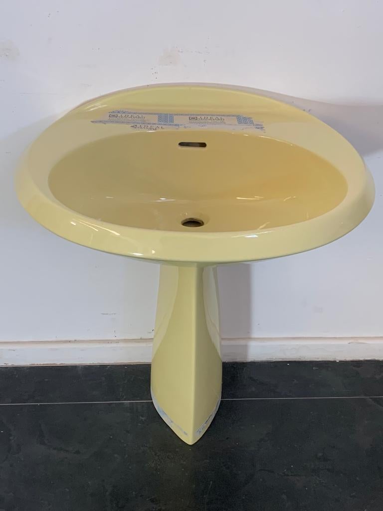 Gelber Waschbecken von Gio Ponti für Ideal Standard, Ellisse, 1970er-Jahre (Keramik) im Angebot
