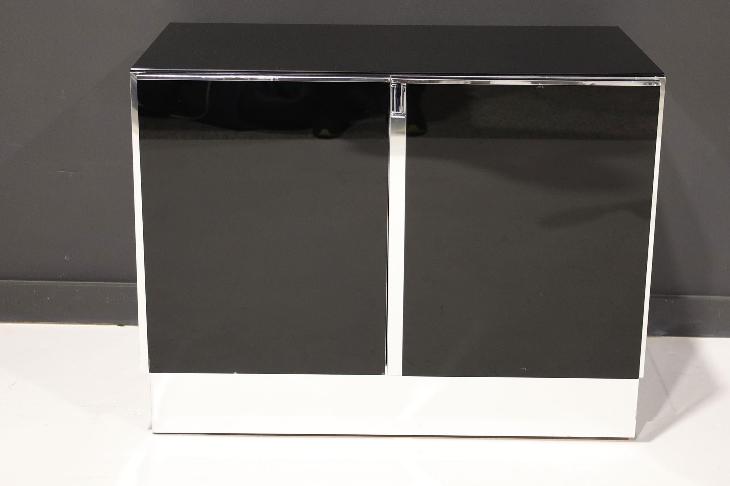 Ello Black Glass Top Sideboard/Cabinet with Chrome Trim In Good Condition For Sale In Dallas, TX